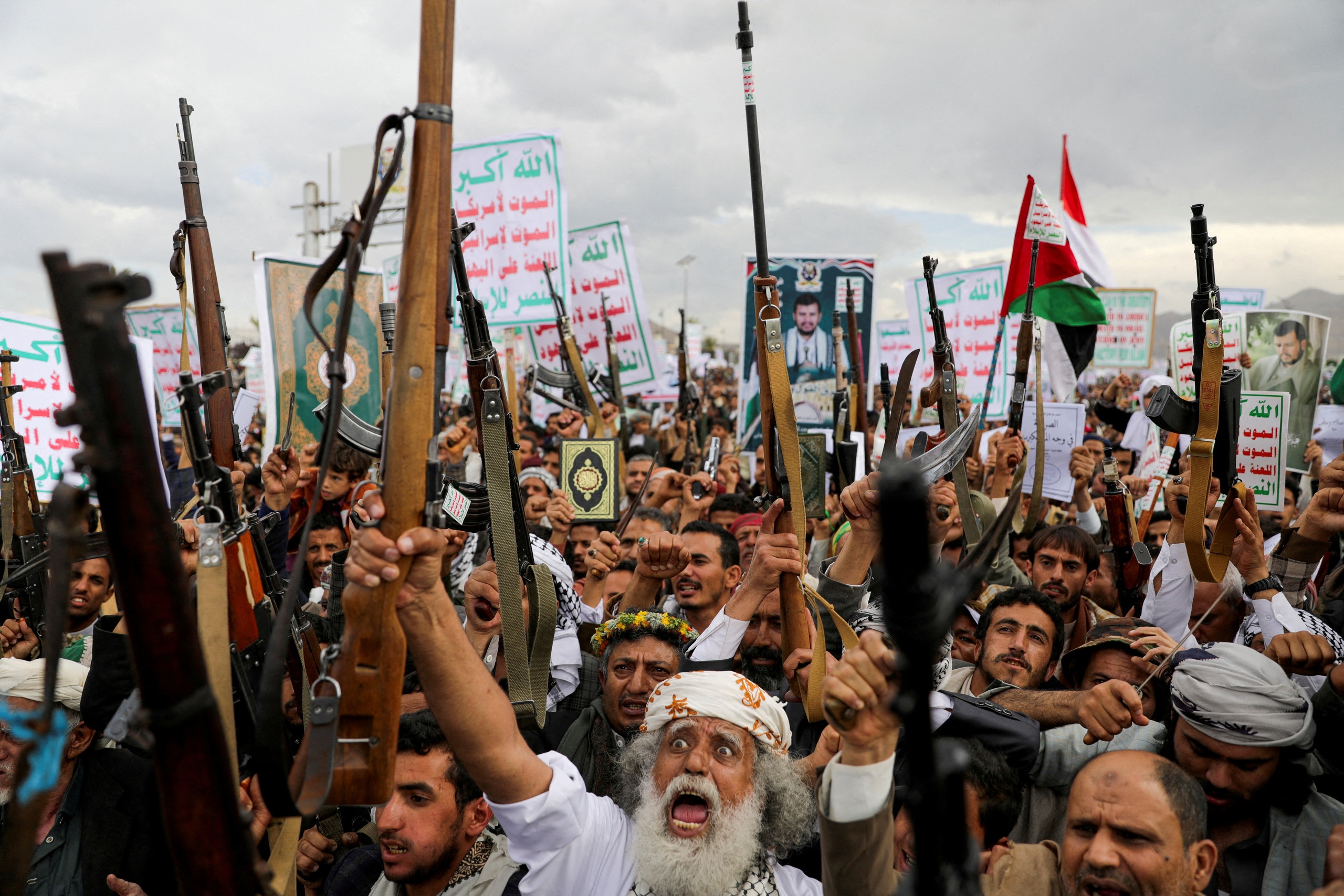 Houthi tố Mỹ tiến hành 10 cuộc không kích vào Yemen - Ảnh 1. Houthi - Ảnh 1.