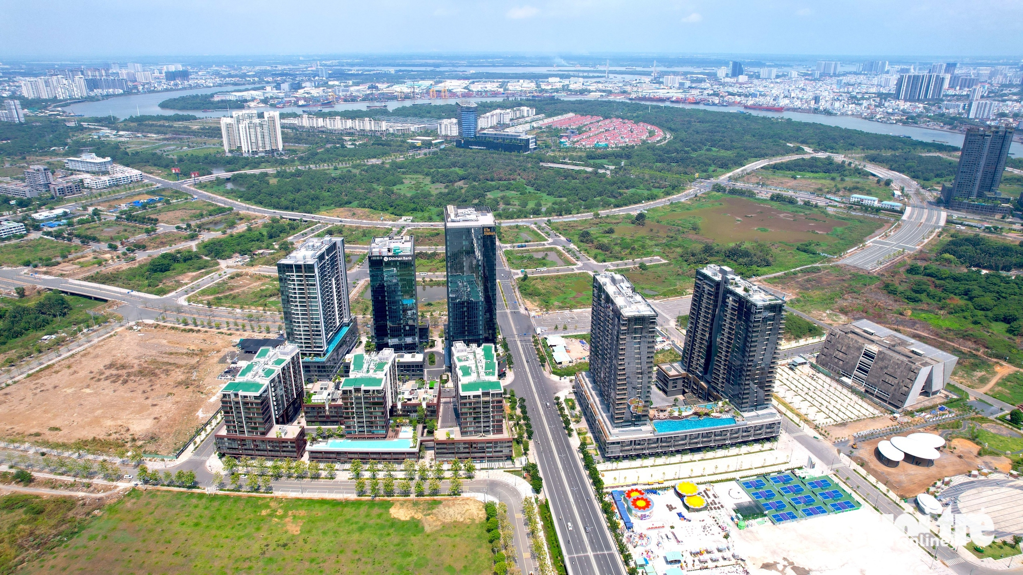 Đề xuất áp thuế 20% trên lãi chuyển nhượng bất động sản - Ảnh 1.