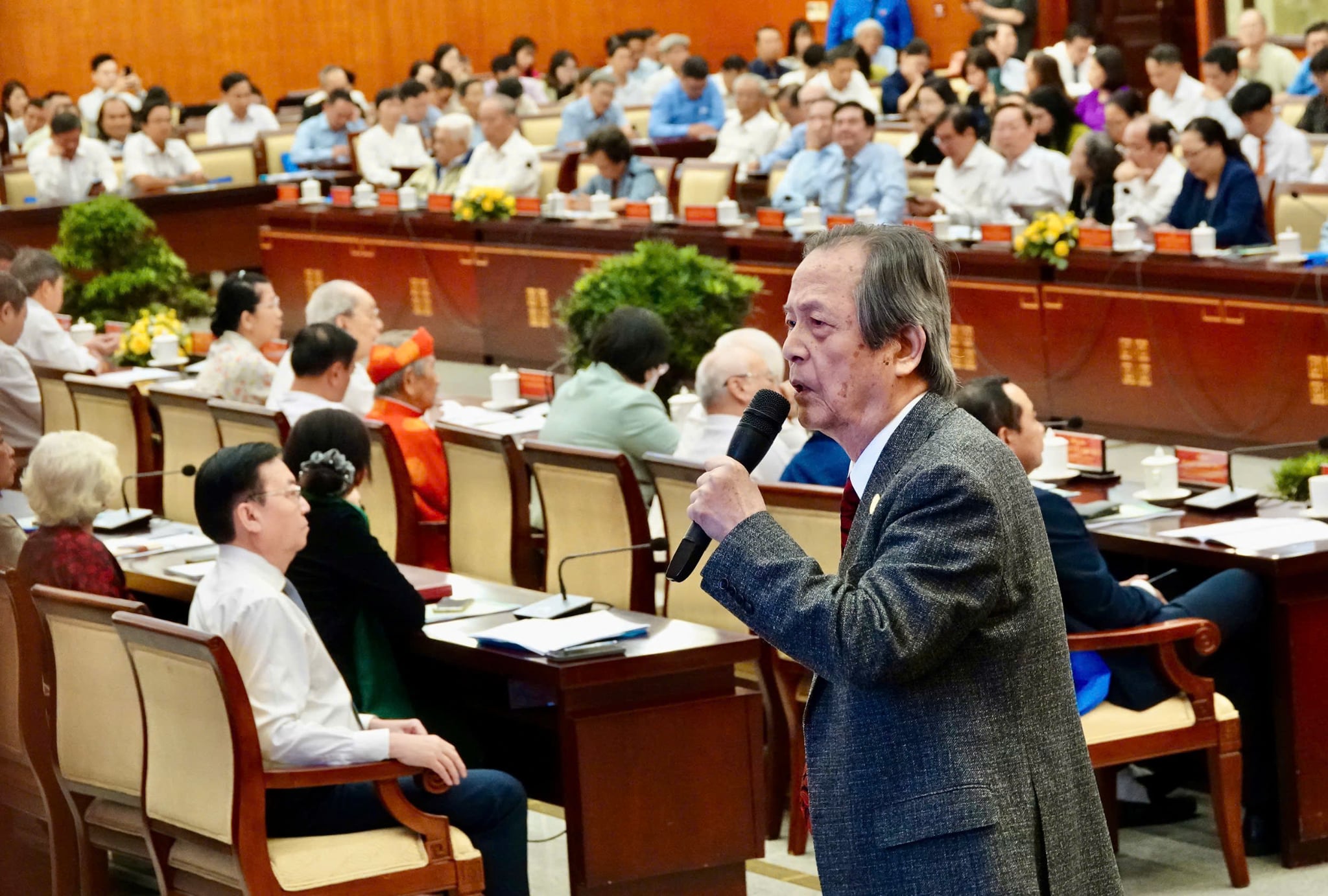 សាស្រ្តាចារ្យ Dang Luong Mo បានទទួលមរណភាពហើយ - រូបថត ១. Giáo sư Đặng Lương Mô qua đời - Ảnh 1.