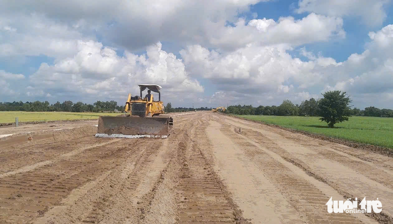 Đồng Tháp kiến nghị sớm khởi công cao tốc Mỹ An - Cao Lãnh - Ảnh 1.