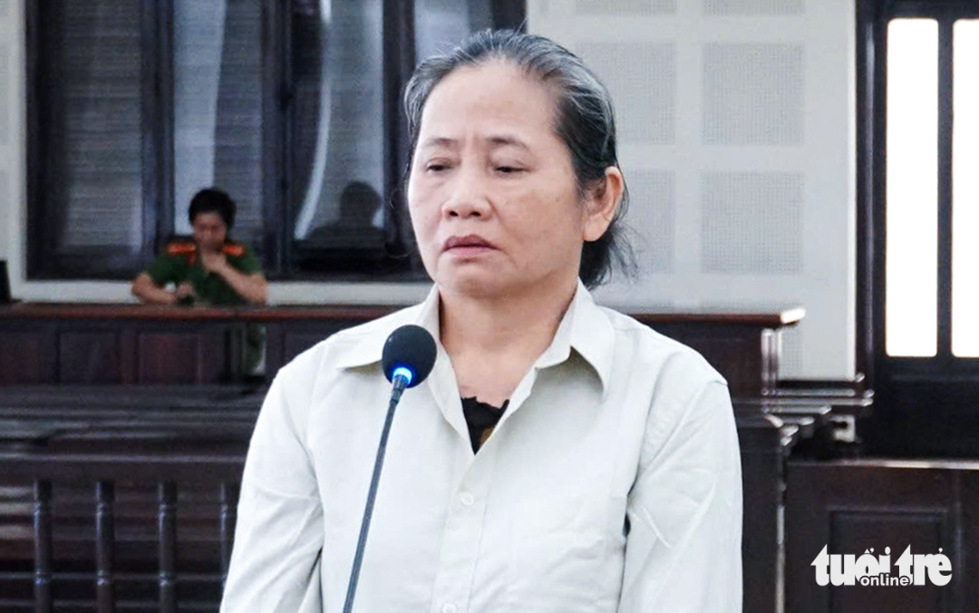 Nữ thầy bói và chiêu lừa 'dâng lệnh' - Ảnh 1. thầy bói - Ảnh 1.