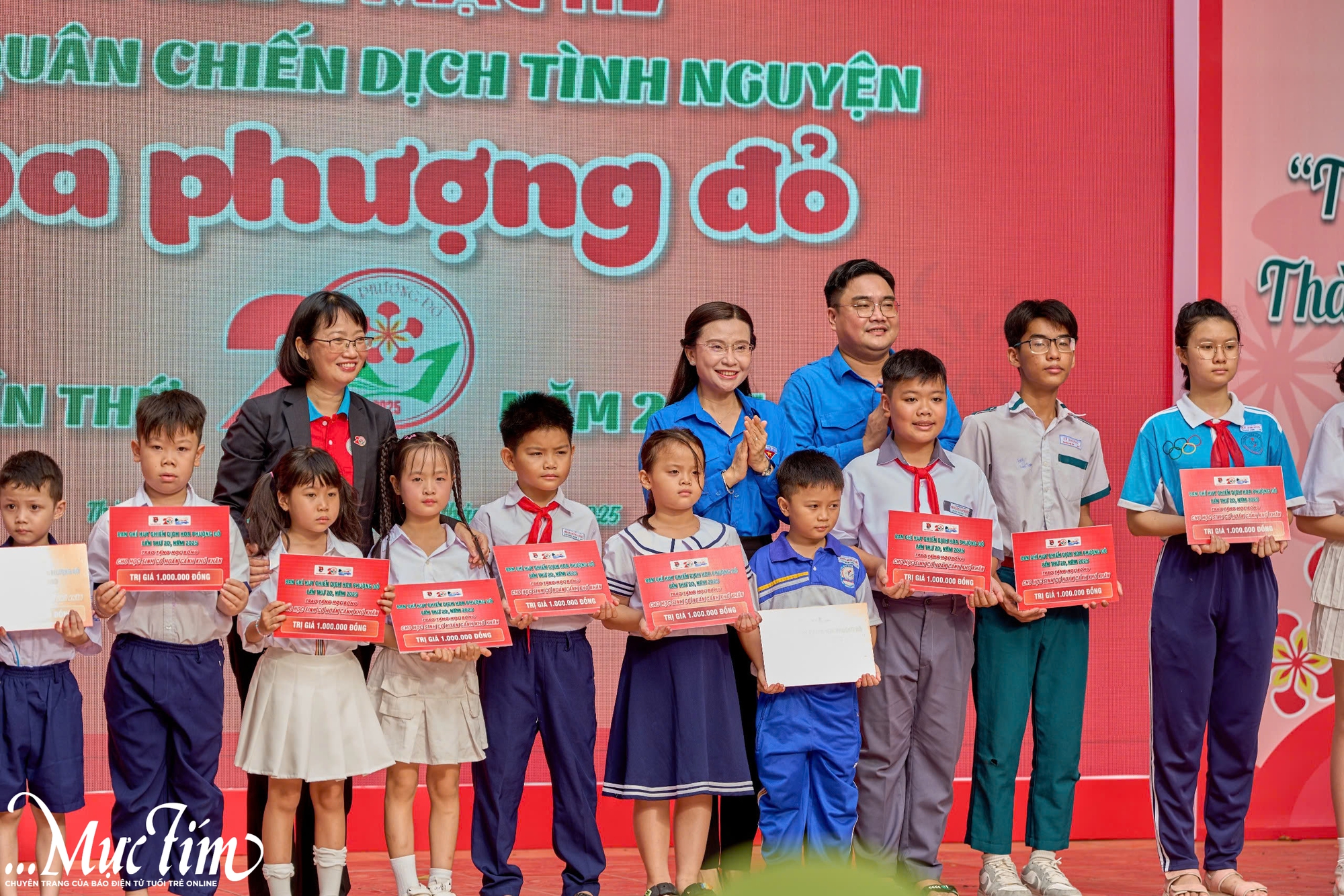 Sôi nổi Khai mạc hè và ra quân Chiến dịch tình nguyện Hoa phượng đỏ - Ảnh 2.