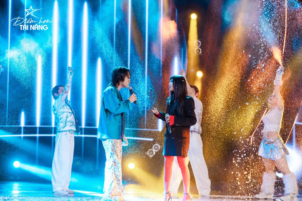 Điểm hẹn tài năng: Hoa hậu Thanh Thủy thi hát mà sao giám khảo toàn khen đẹp - Ảnh 3. Điểm hẹn tài năng - Ảnh 3.