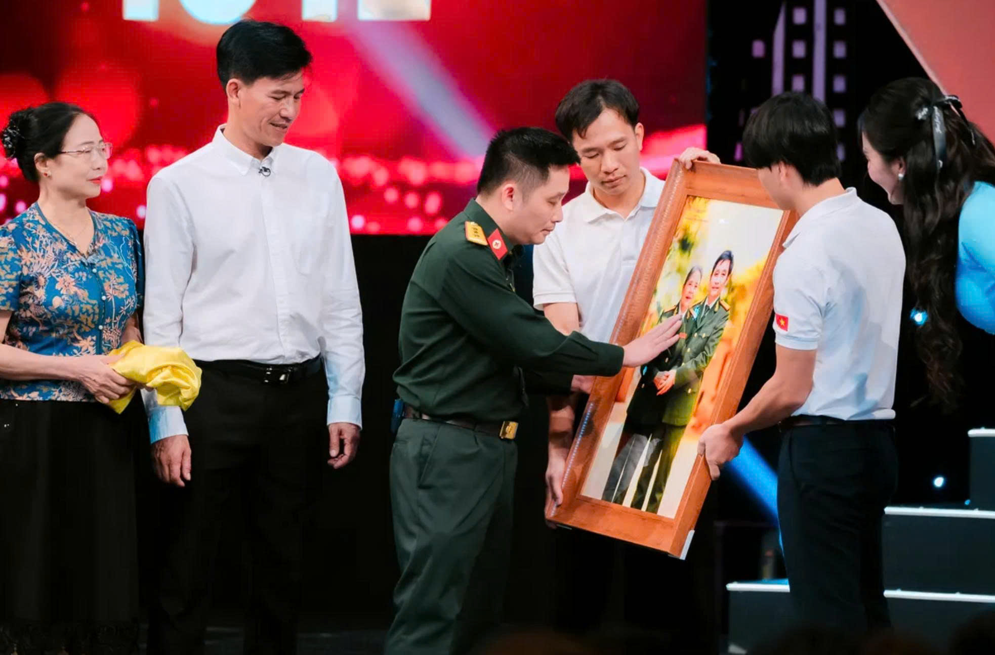 Việc tử tế - Ảnh 4.