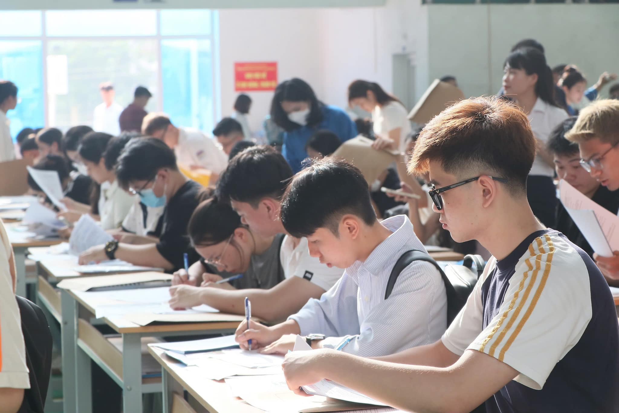 Trường đại học Y Dược lần đầu xét 2 tổ hợp có môn tiếng Anh - Ảnh 1.