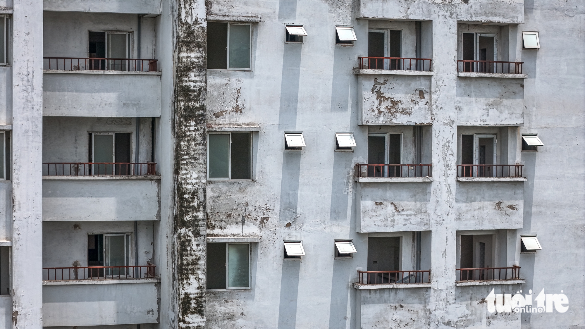 Thousands of unused public housing units left to deteriorate in Hanoi- Ảnh 11. Thousands of unused public housing units left to deteriorate in Hanoi- Ảnh 11.