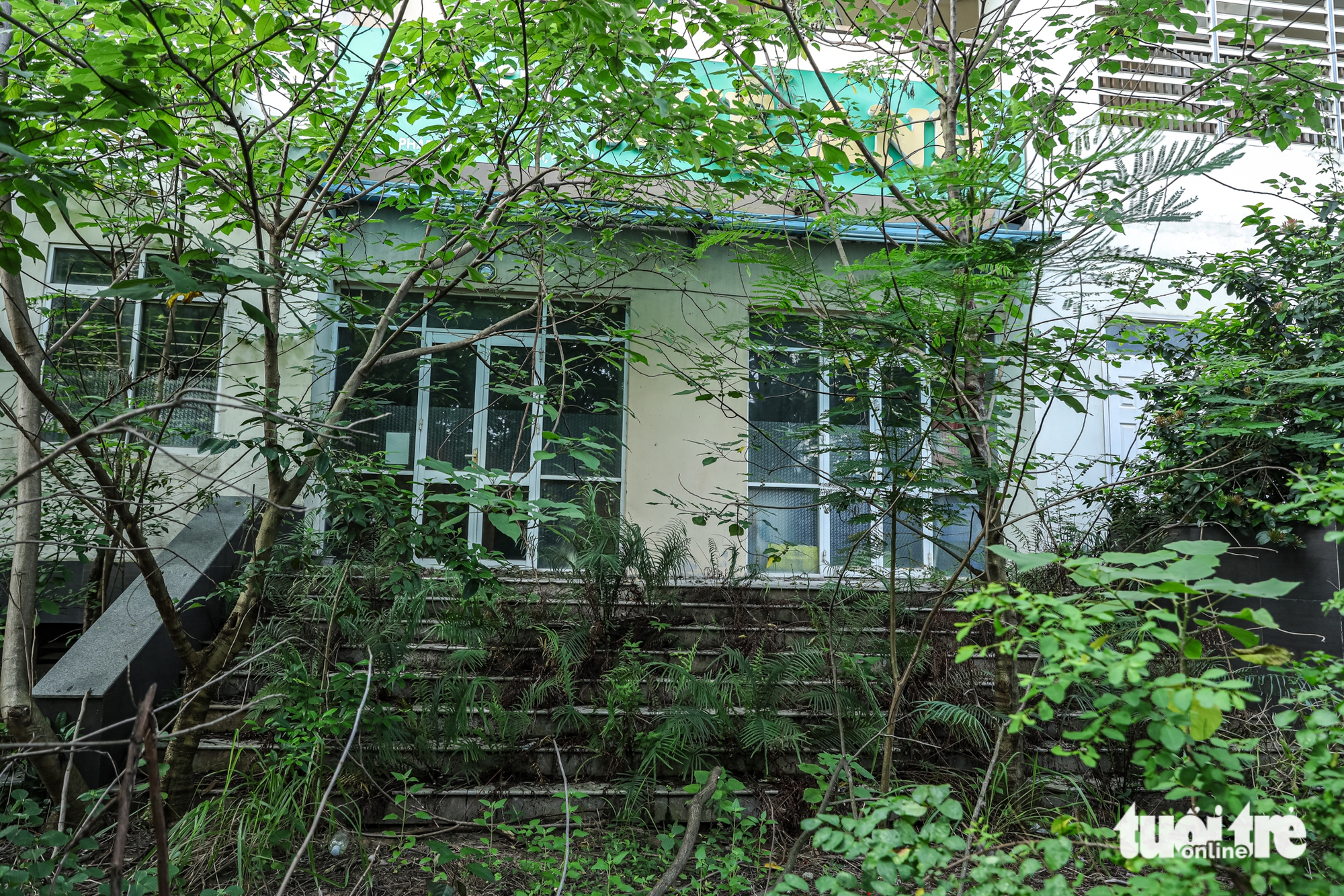 Thousands of unused public housing units left to deteriorate in Hanoi- Ảnh 13. Thousands of unused public housing units left to deteriorate in Hanoi- Ảnh 13.