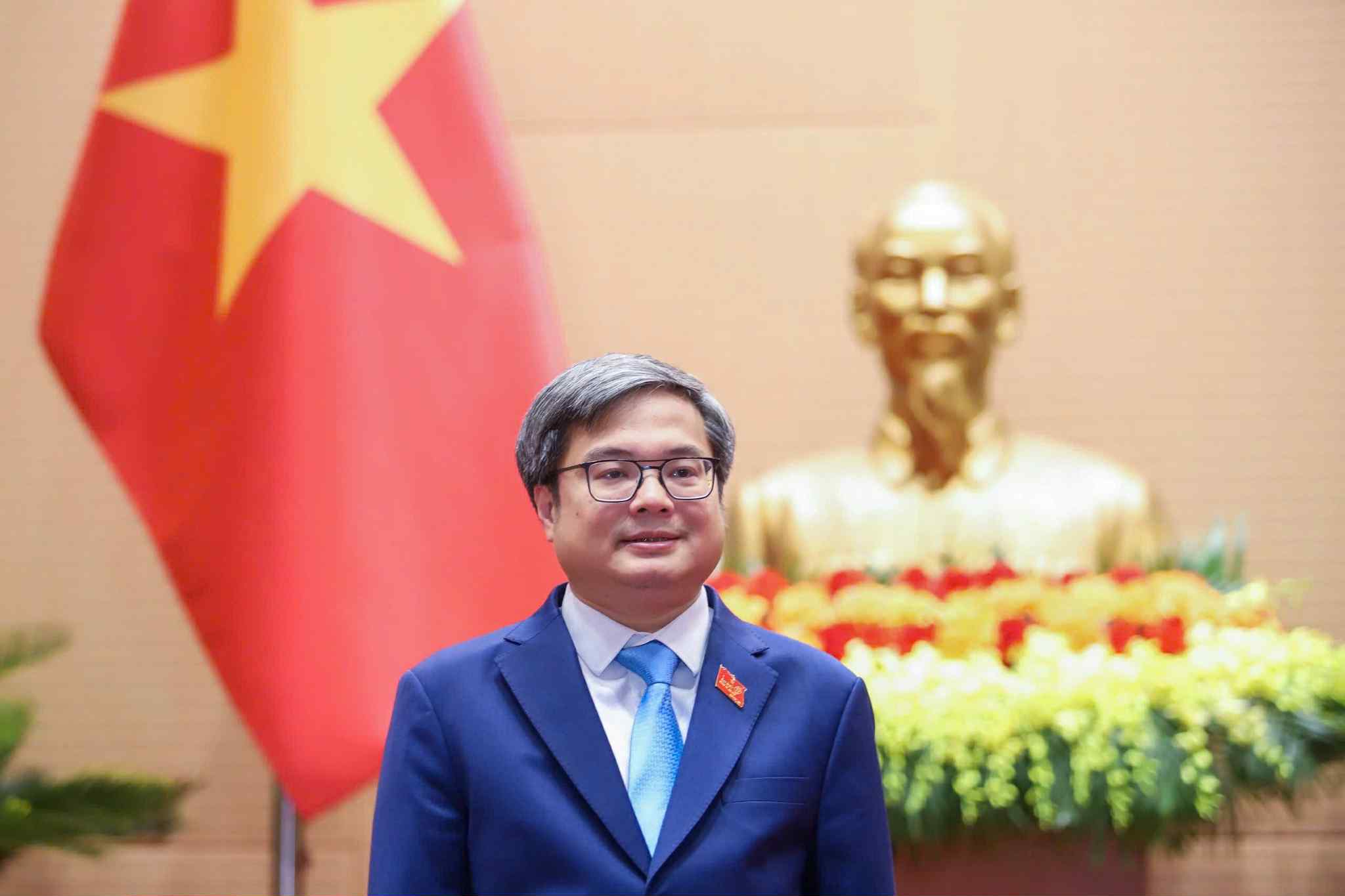 Bà Phạm Thị Thanh Mai và ông Trương Việt Dũng được bầu làm phó chủ tịch HĐND và UBND TP Hà Nội - Ảnh 4.