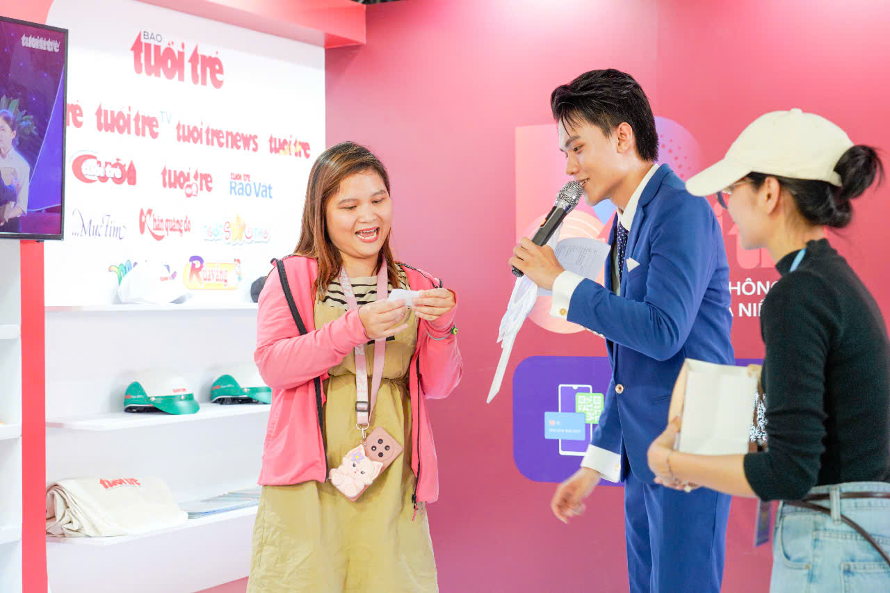 Khán giả ‘Đấu trí với NoTi', nhận quà hấp dẫn tại Ngày không tiền mặt - Ảnh 9. Ngày không tiền mặt - Ảnh 9.
