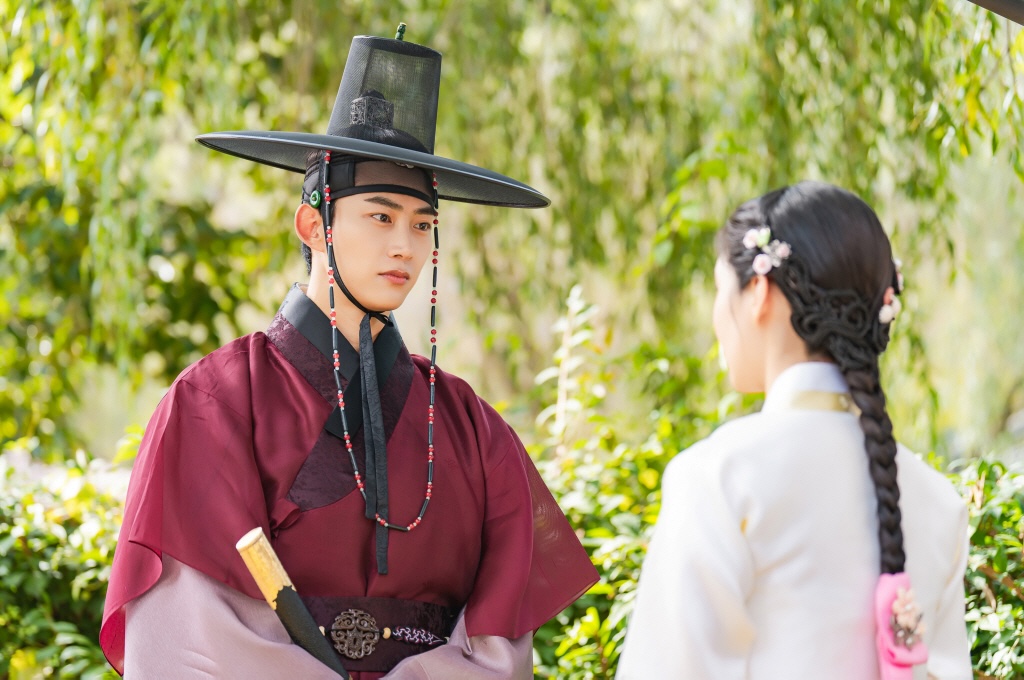 Ok Taecyeon - từ idol lấn sân đến diễn viên thực lực- Ảnh 1. Ok Taecyeon - từ idol lấn sân đến diễn viên thực lực- Ảnh 1.