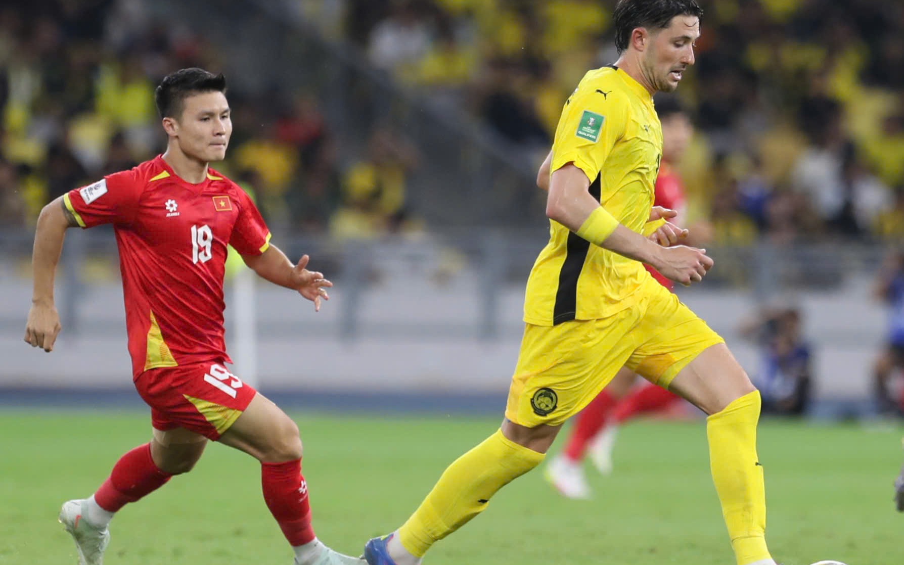 Vietnam football body says no to mass player naturalization amid regional trend- Ảnh 1.