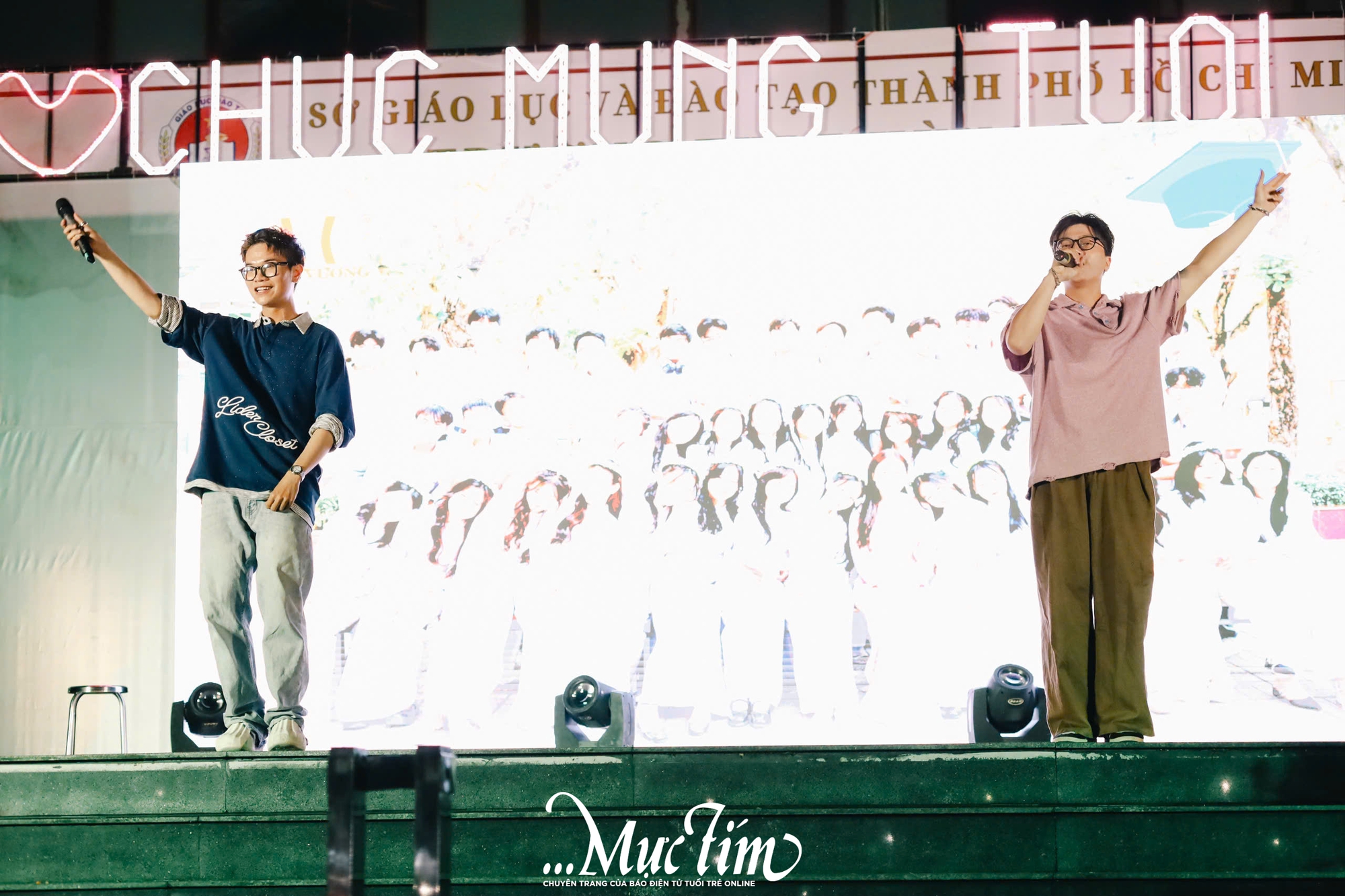 Thầy trò Trường THPT Hùng Vương thắp nến tuổi 18, cùng viết nên lời tạm biệt- Ảnh 23.