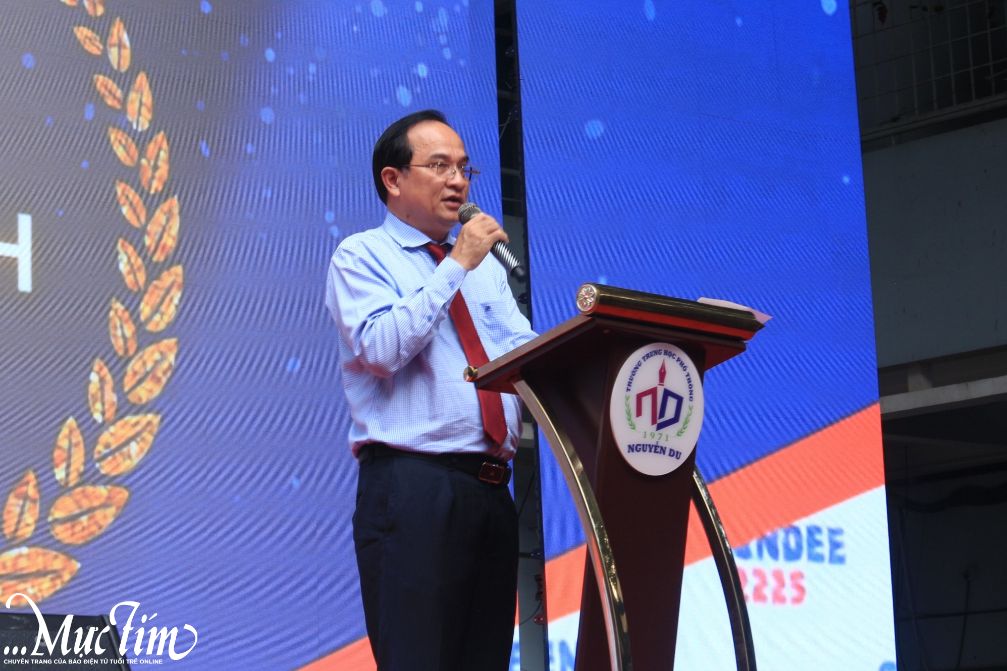 Học sinh phát biểu trong lễ tri ân: 'Điều may mắn nhất với con không phải điểm số cao hay một giải thưởng...' - Ảnh 4.