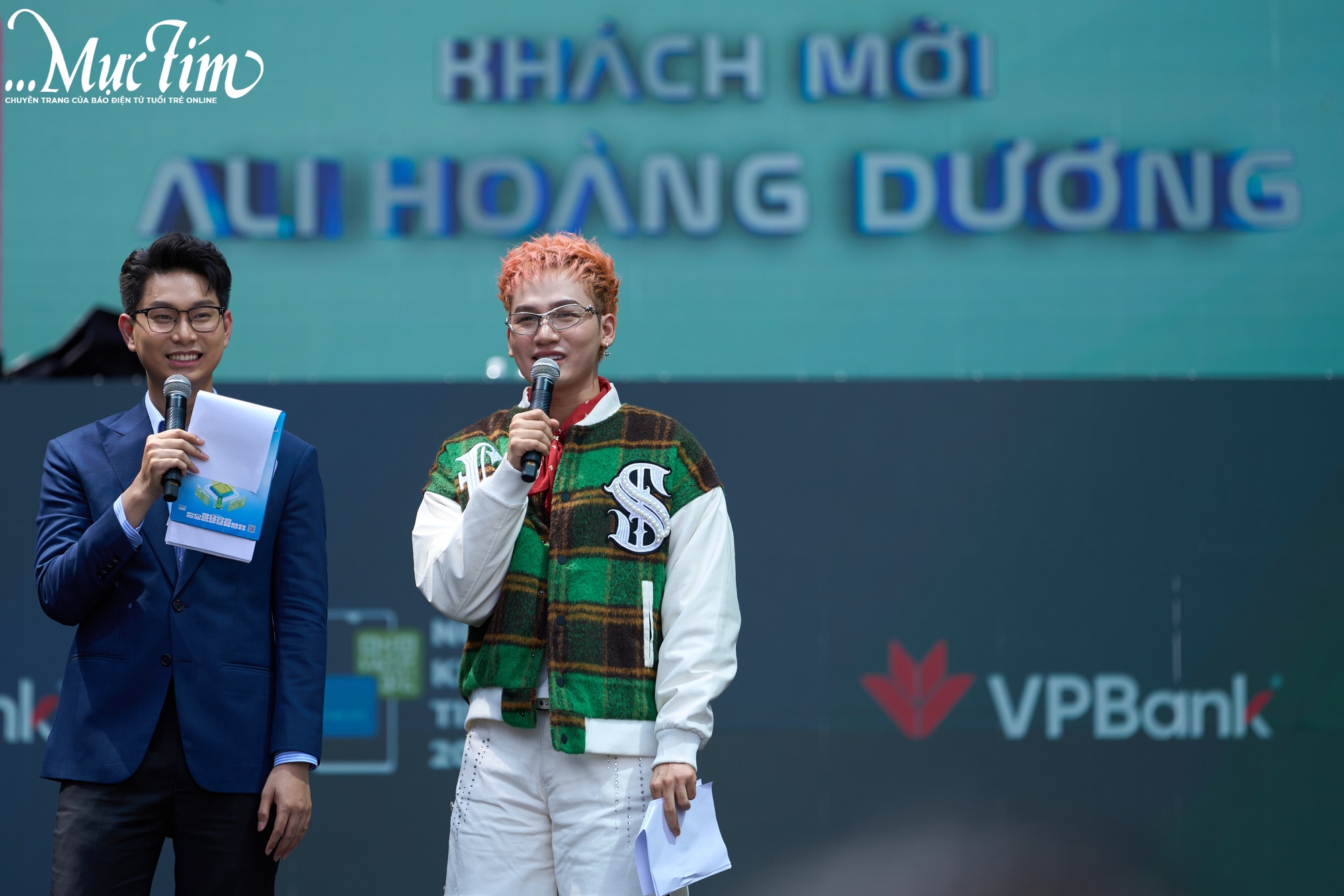 Ali Hoàng Dương cùng bạn trẻ khám phá cách 'Sống số – Sống chất' tại Ngày không tiền mặt 2025 - Ảnh 1.