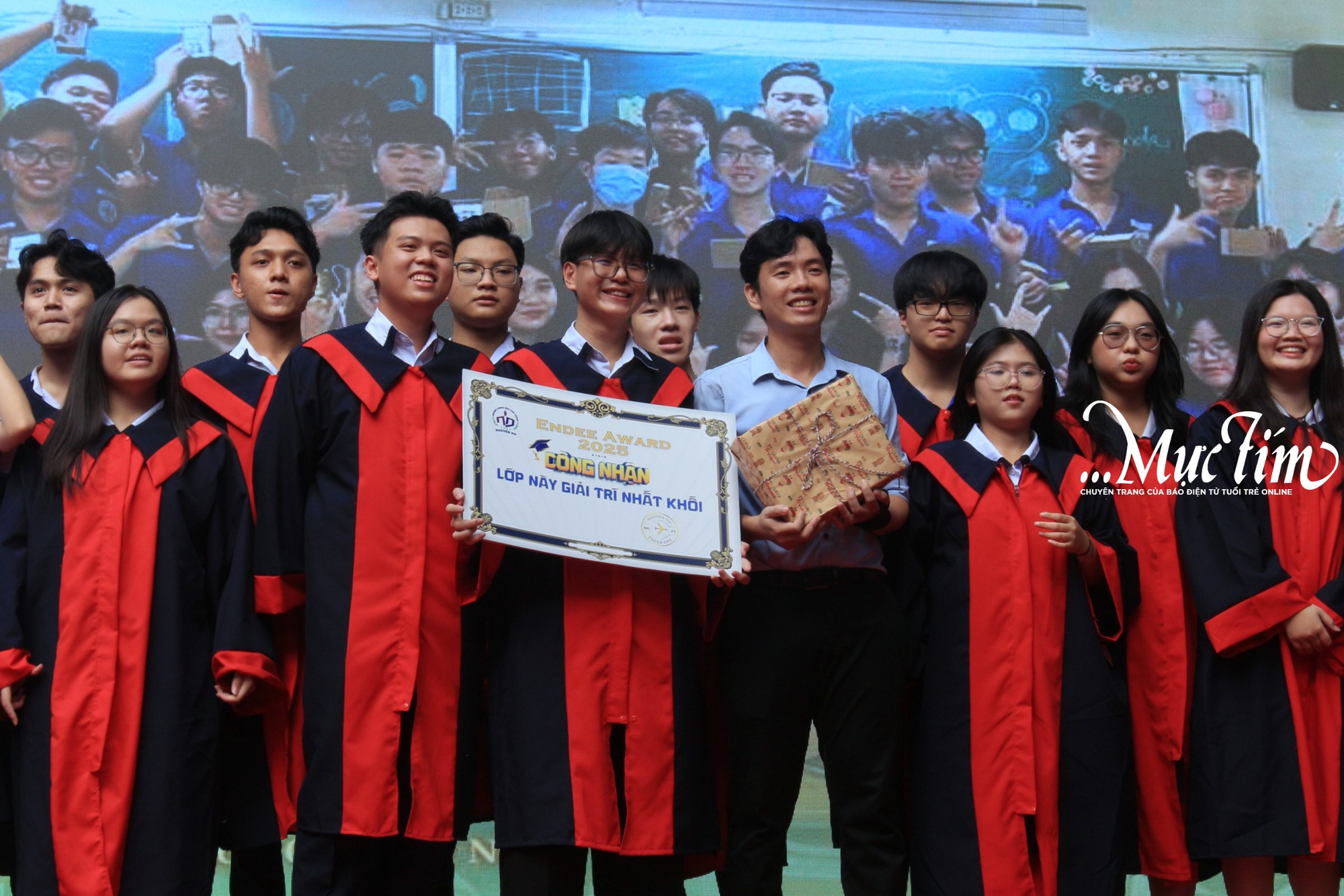 Lớp có nhiều trai xinh gái đẹp nhất khối 12 Trường THPT Nguyễn Du?- Ảnh 6.