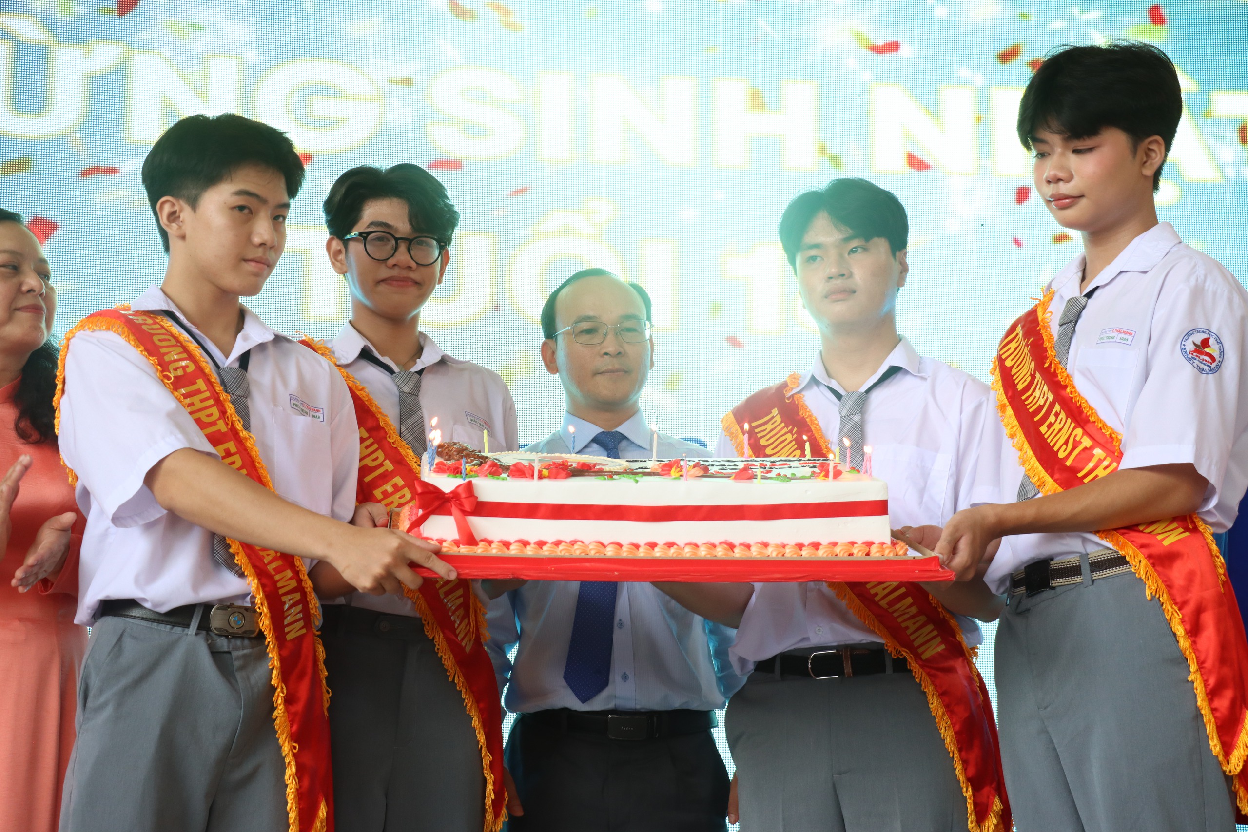 ten lơ man - Ảnh 3.