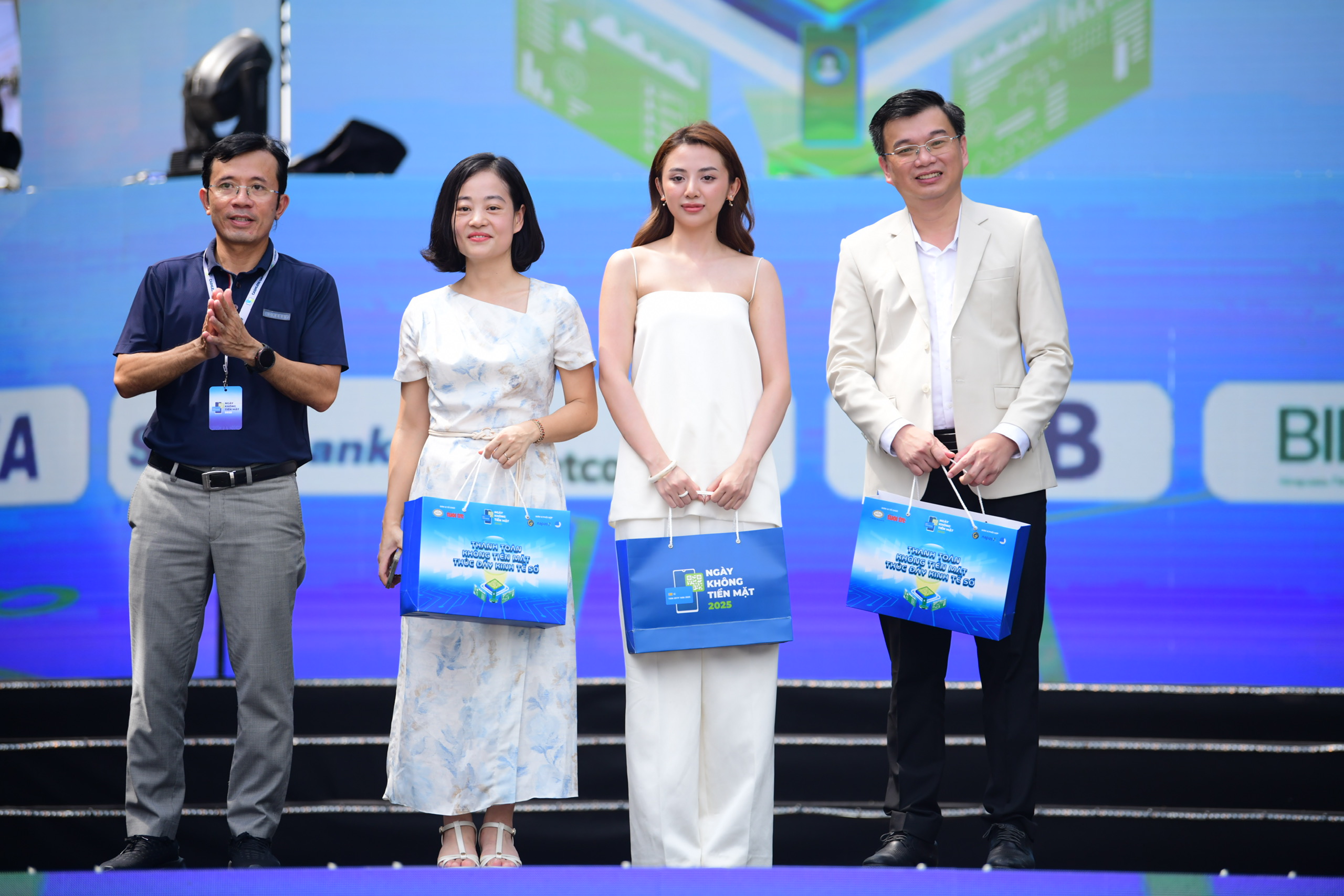 Làm 10 tiêu hết 9, làm sao quản lý tài chính cá nhân hiệu quả? - Ảnh 4.