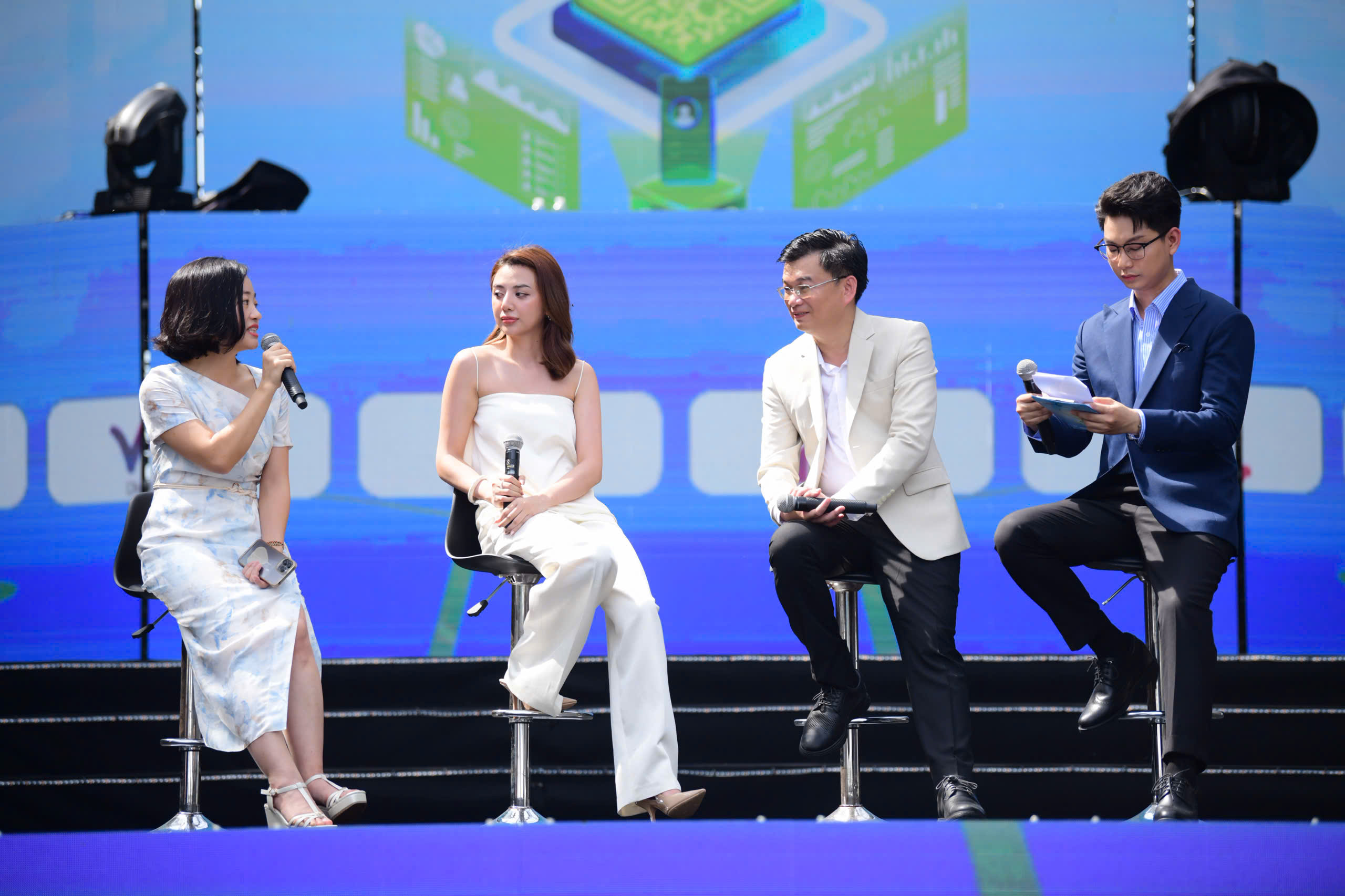 tài chính - Ảnh 2.