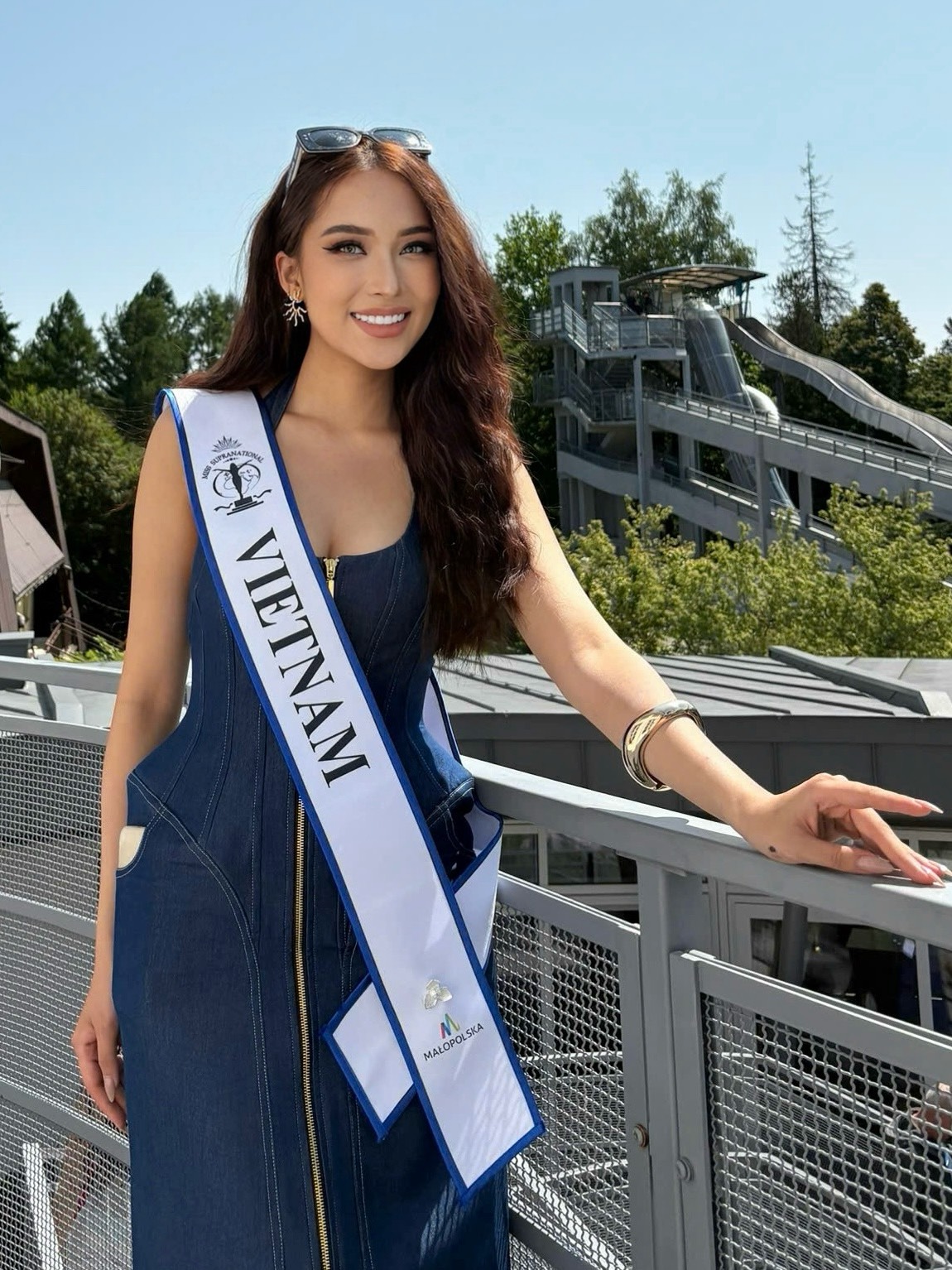 - Ảnh 1. Kỳ Duyên nổi bật tại Miss Supranational 2025 - Ảnh 5.