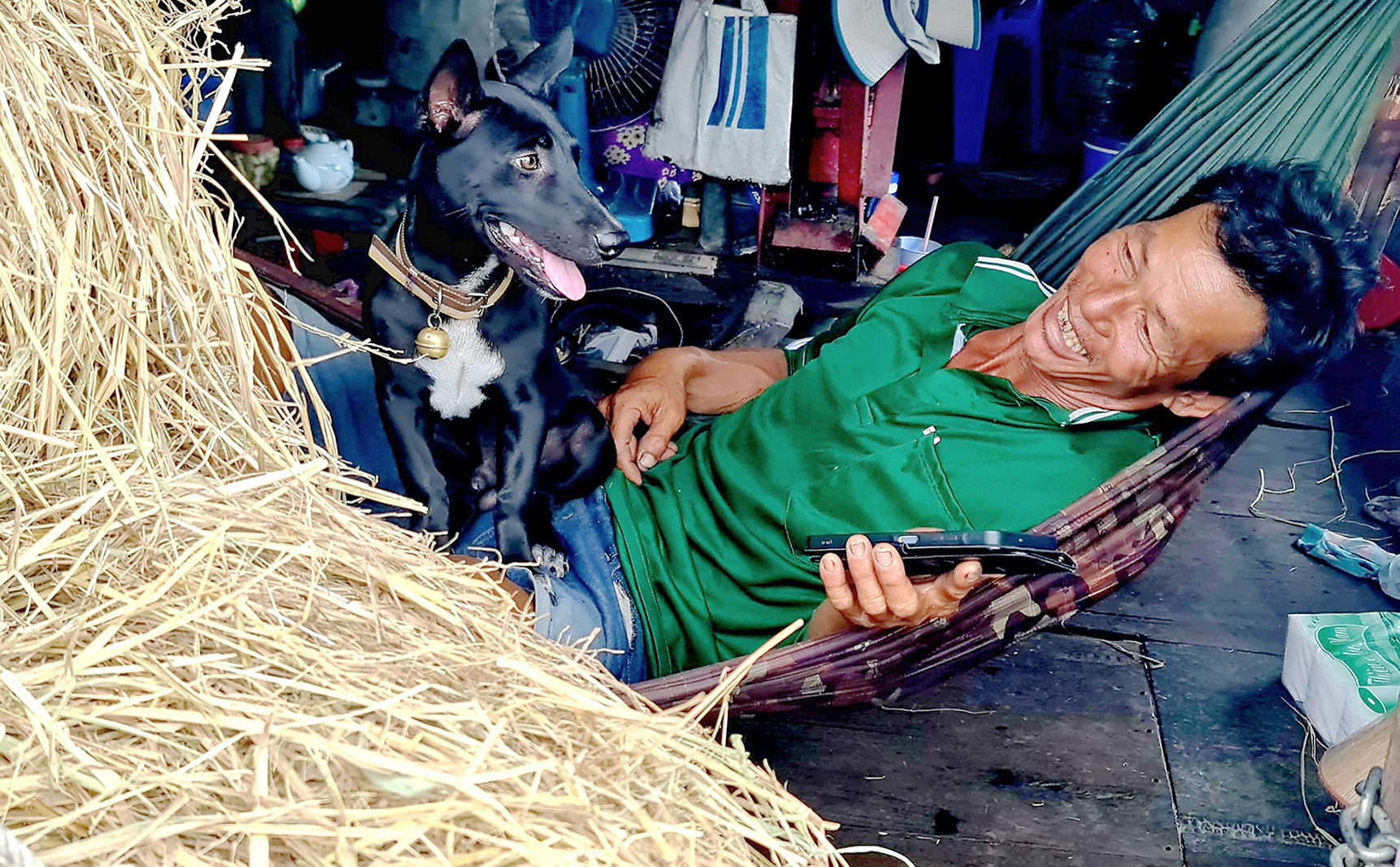 Straw traders: Hard life on Vietnam’s Mekong Delta waterways- Ảnh 2. Straw traders: Hard life on Vietnam’s Mekong Delta waterways- Ảnh 2.