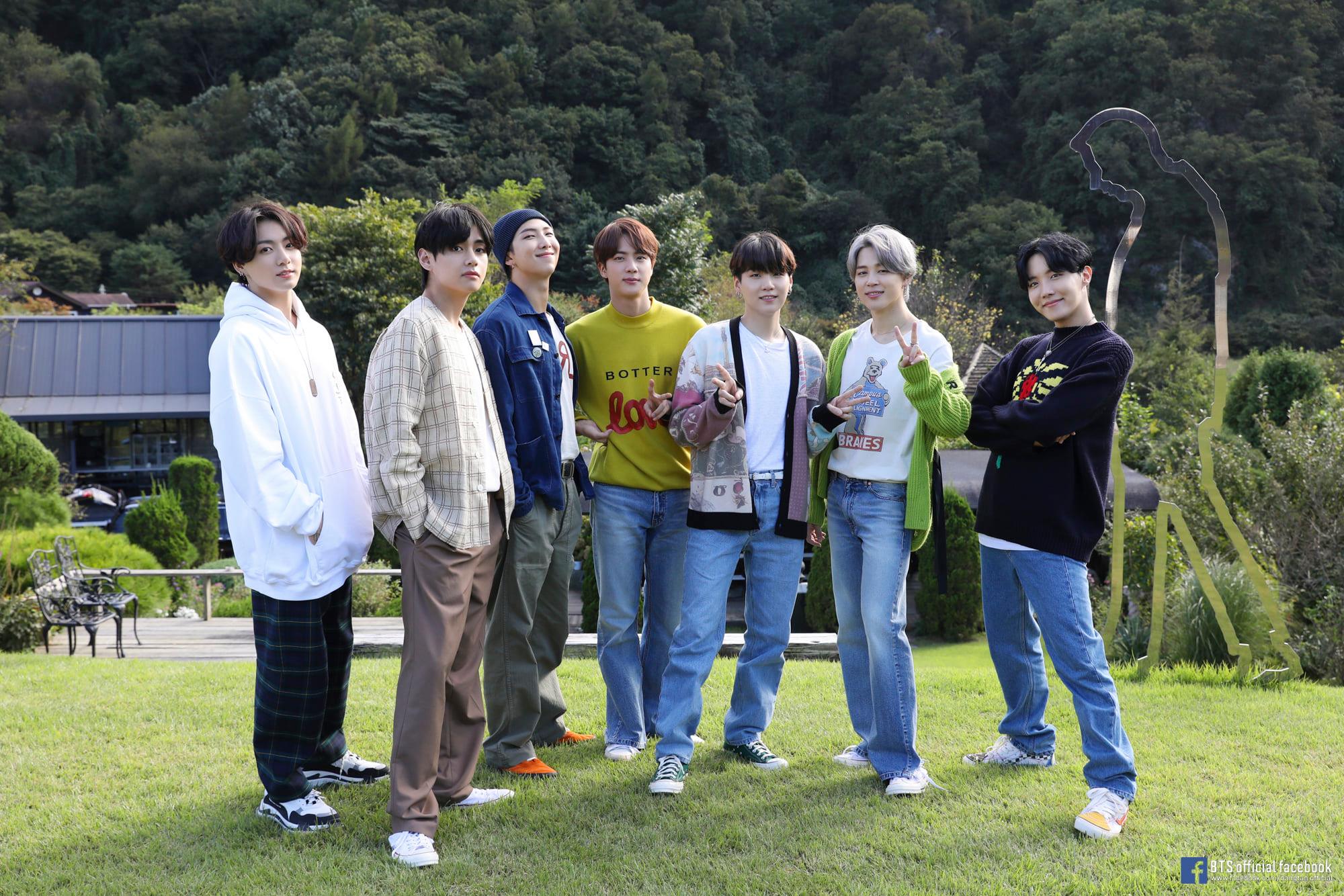 BTS sẽ trở lại vào năm sau, Rosé phá kỷ lục Billboard - Ảnh 1.