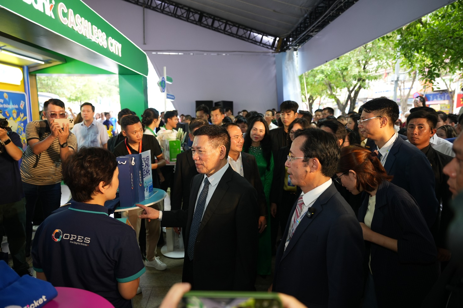 VPBank khẳng định dấu ấn tại Ngày không tiền mặt 2025 - Ảnh 1.