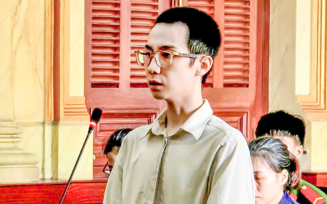 'Sập bẫy' đơn hàng ảo, nhân viên ngân hàng kéo theo 4 đồng nghiệp ra tòa - Ảnh 1. nhân viên ngân hàng - Ảnh 1.