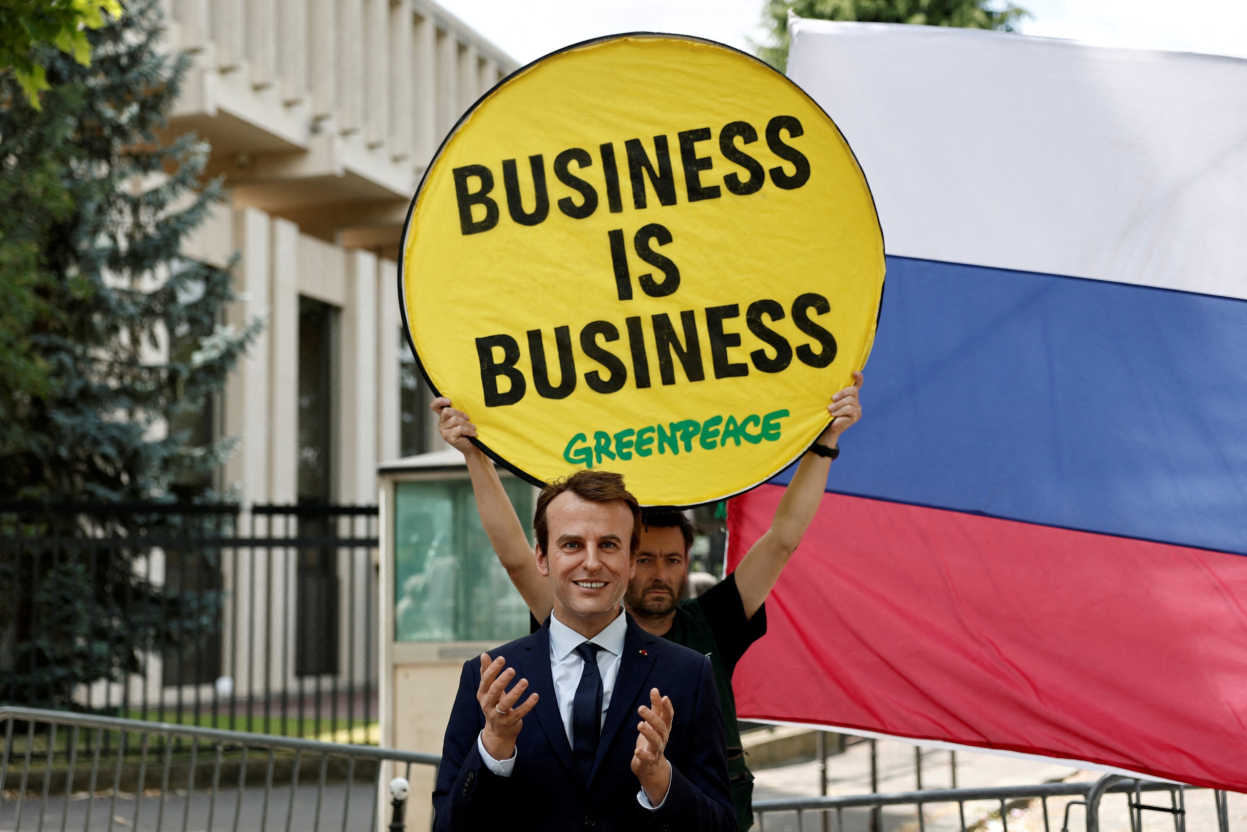 Macron - Ảnh 2.