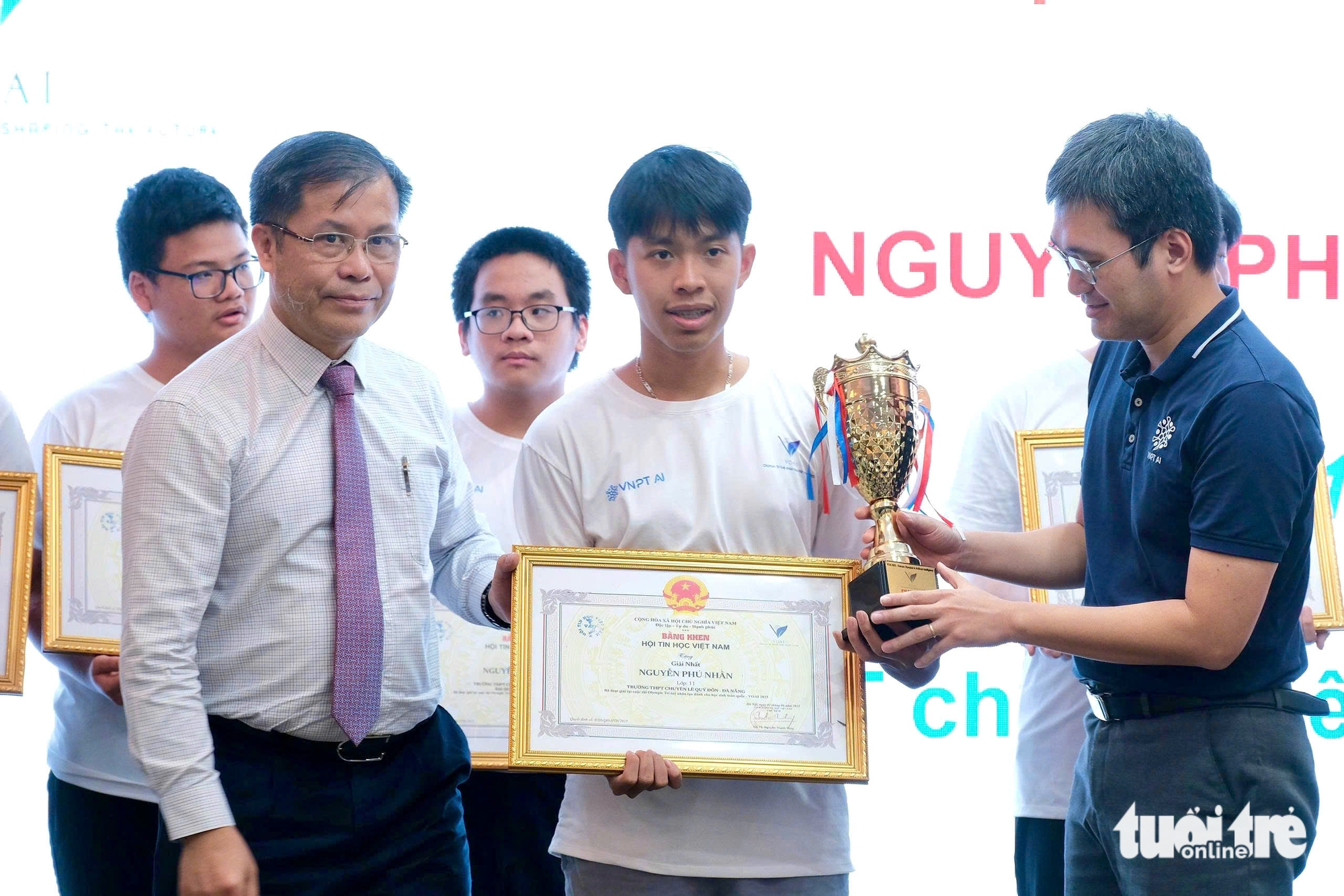 Nam sinh Đà Nẵng giành giải vô địch Olympic Trí tuệ nhân tạo 2025 - Ảnh 1.