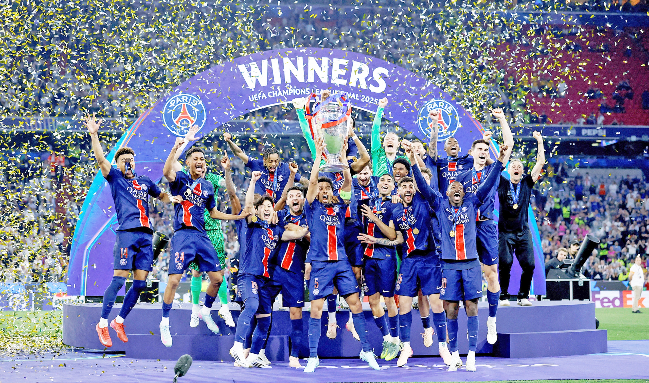 Niềm tự hào trọn vẹn của người Pháp - Tuổi Trẻ Online