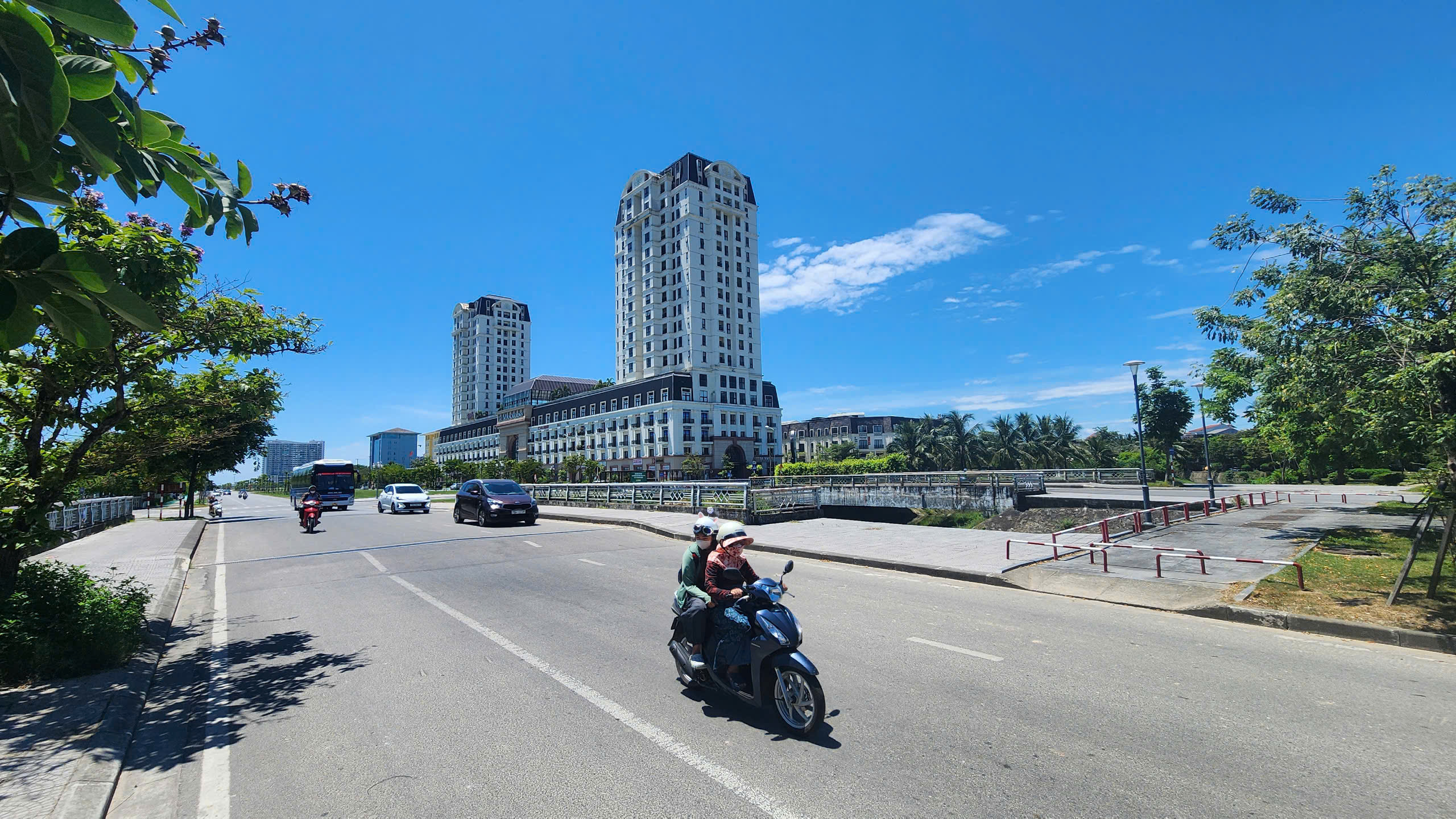 BẰNG GIẢ - Ảnh 1.