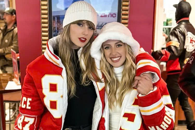Taylor Swift - ảnh 4.