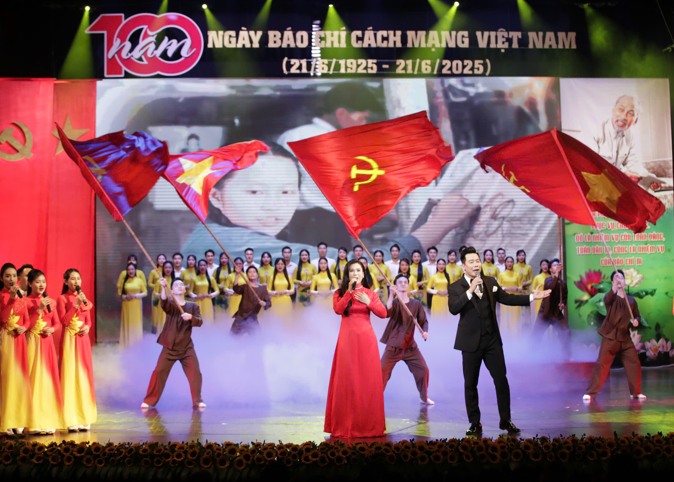 100 năm báo chí cách mạng, mãi mãi tấm lòng son, ngòi bút sắc - Ảnh 3. báo chí cách mạng - Ảnh 3.