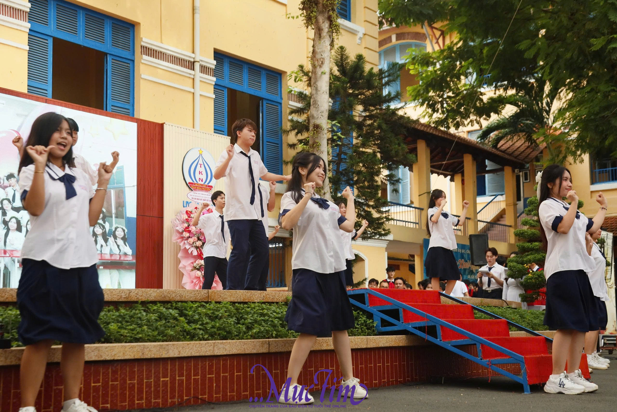 Teen Trường THPT Trần Khai Nguyên ‘trưởng thành’ với bột màu- Ảnh 2.