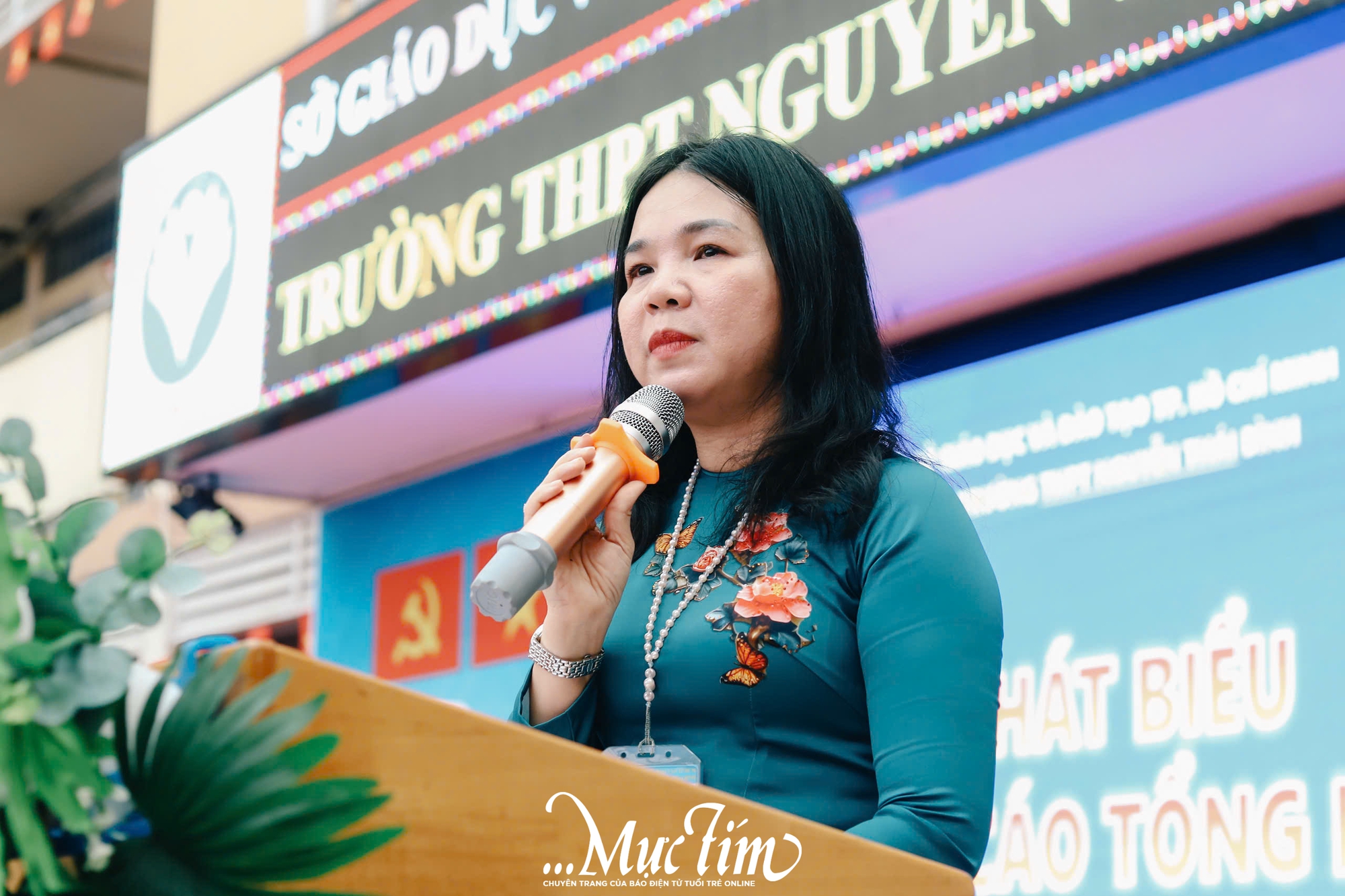 Học sinh Trường THPT Nguyễn Thái Bình cùng nhau tắm ‘mưa’ thanh xuân tạm biệt thời áo trắng - Ảnh 29.