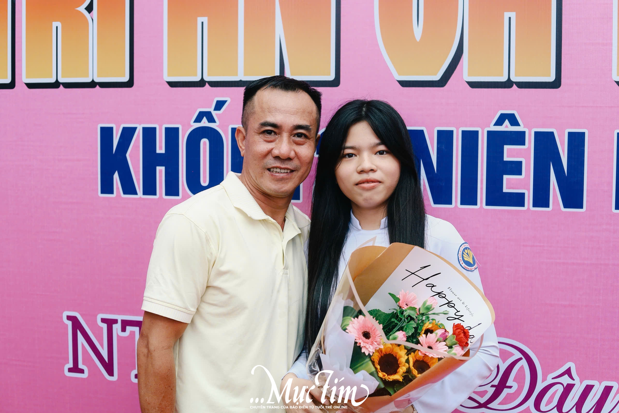 Học sinh Trường THPT Nguyễn Thái Bình cùng nhau tắm ‘mưa’ thanh xuân tạm biệt thời áo trắng - Ảnh 44.