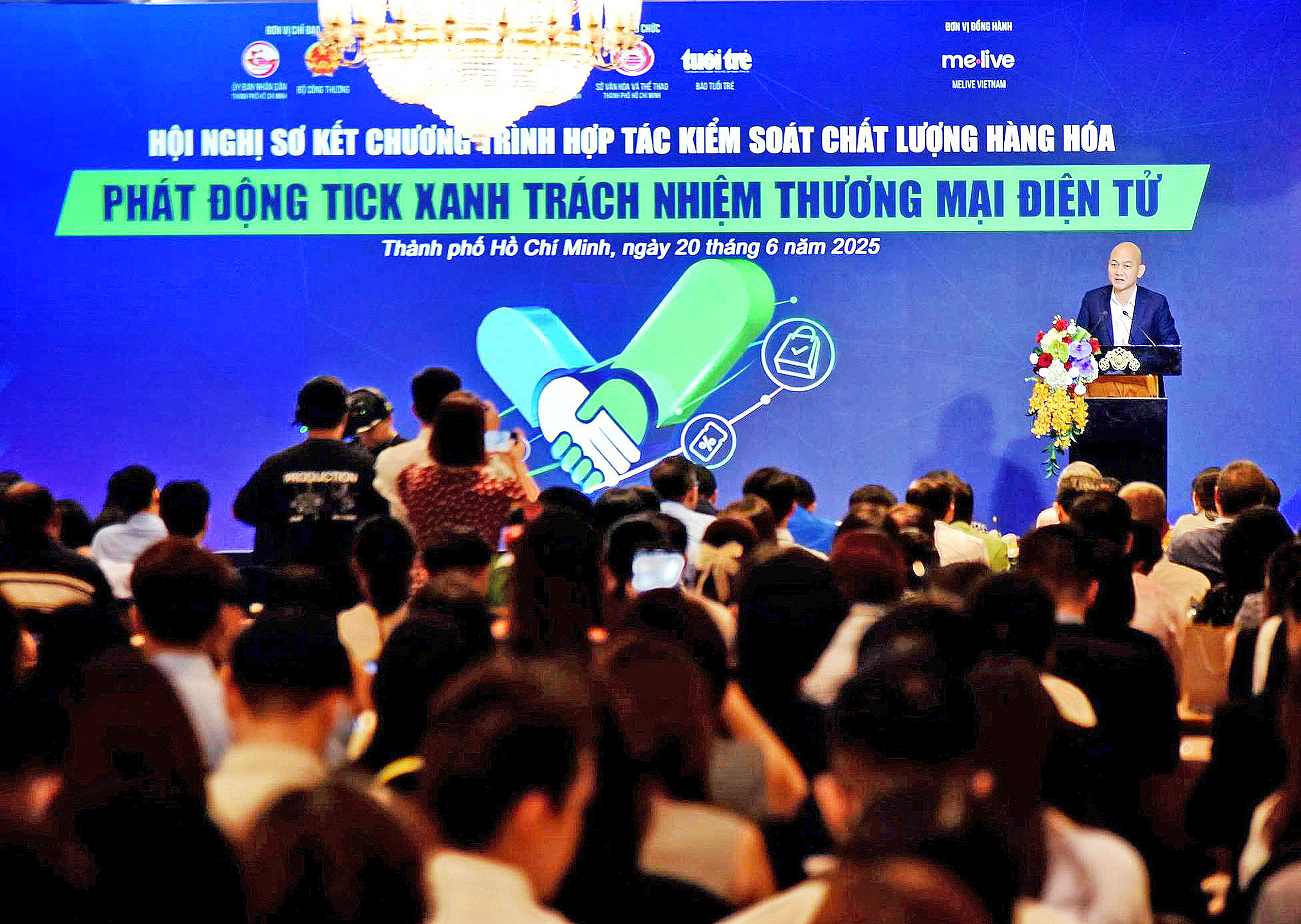 Tick xanh trách nhiệm: Tuyên chiến với hàng giả trên sàn thương mại điện tử - Ảnh 1.