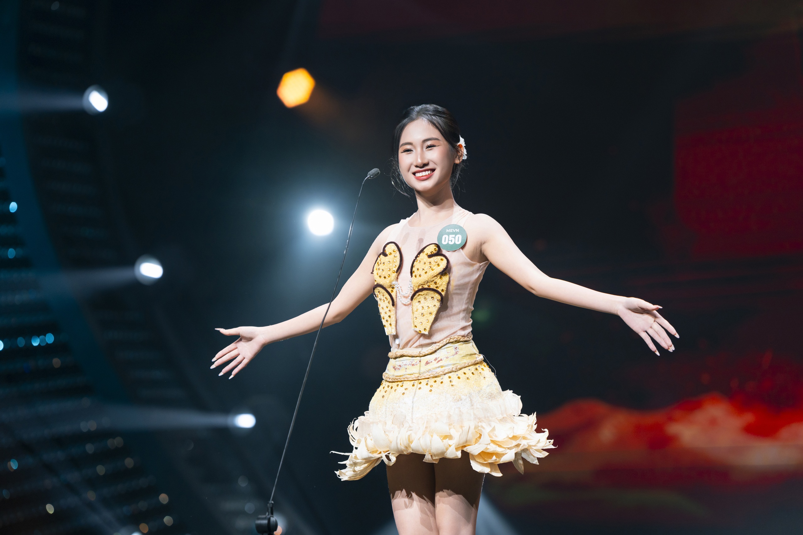 - Ảnh 11. Miss Earth Vietnam - Ảnh 10.