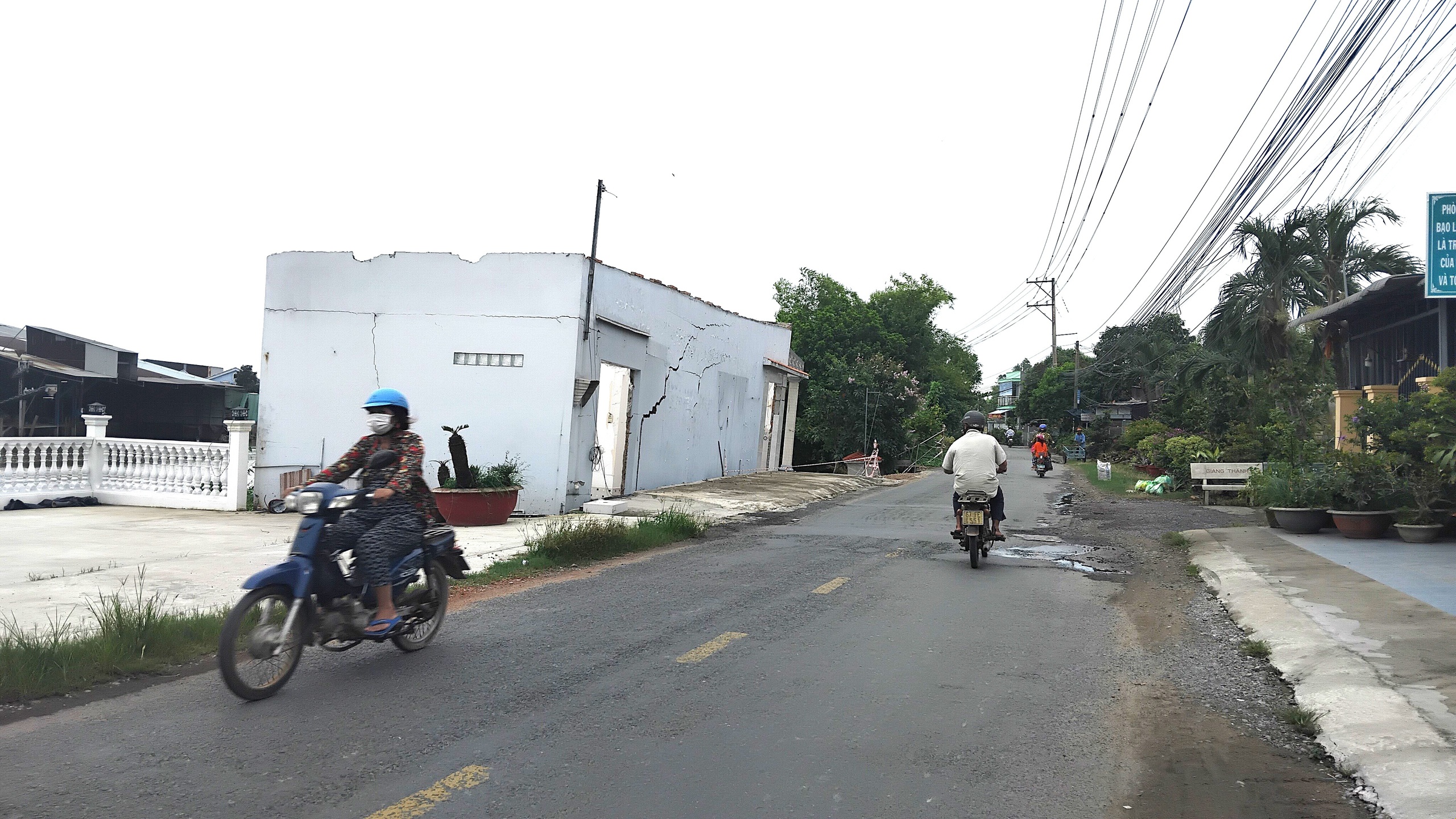 ven sông - Ảnh 1.