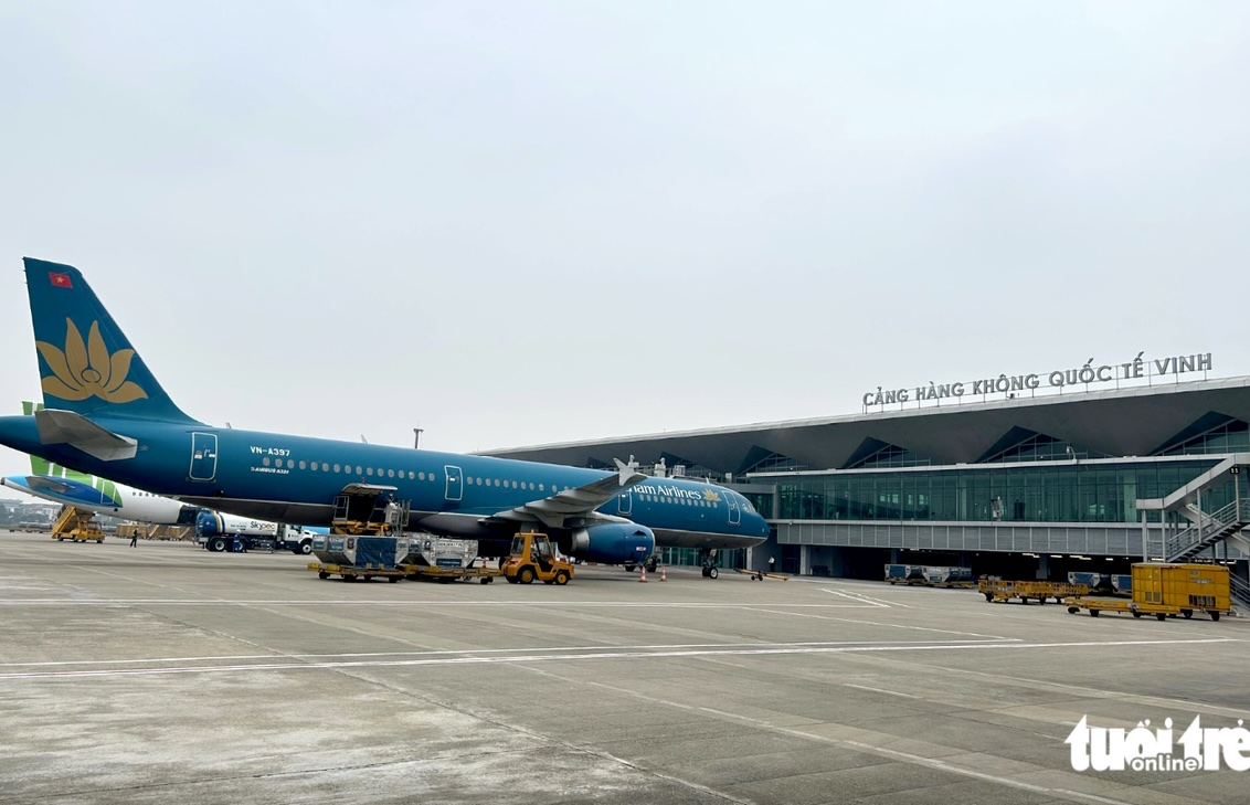 Sân bay Vinh đóng cửa từ 1-7: Hàng không lên kế hoạch đổi chuyến, hoàn vé - Ảnh 1.