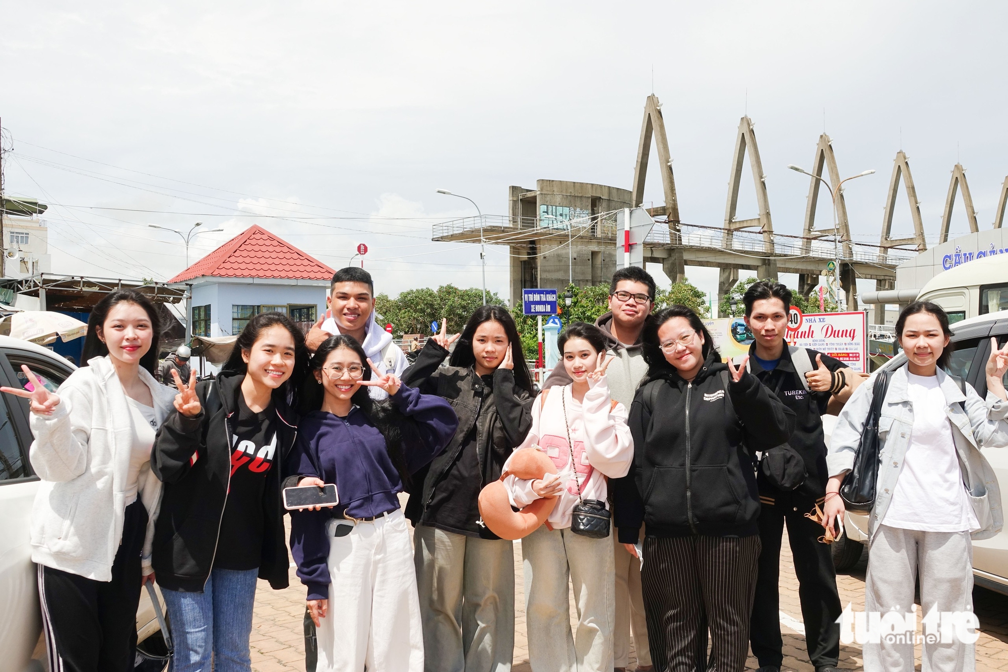 thi tốt nghiệp - Ảnh 2.