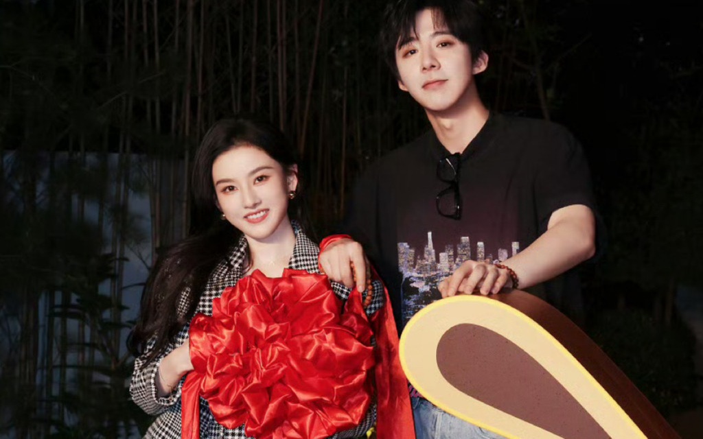 Thư quyển nhất mộng của Lưu Vũ Ninh vừa lên sóng đã lập thành tích khủng - Ảnh 5.
