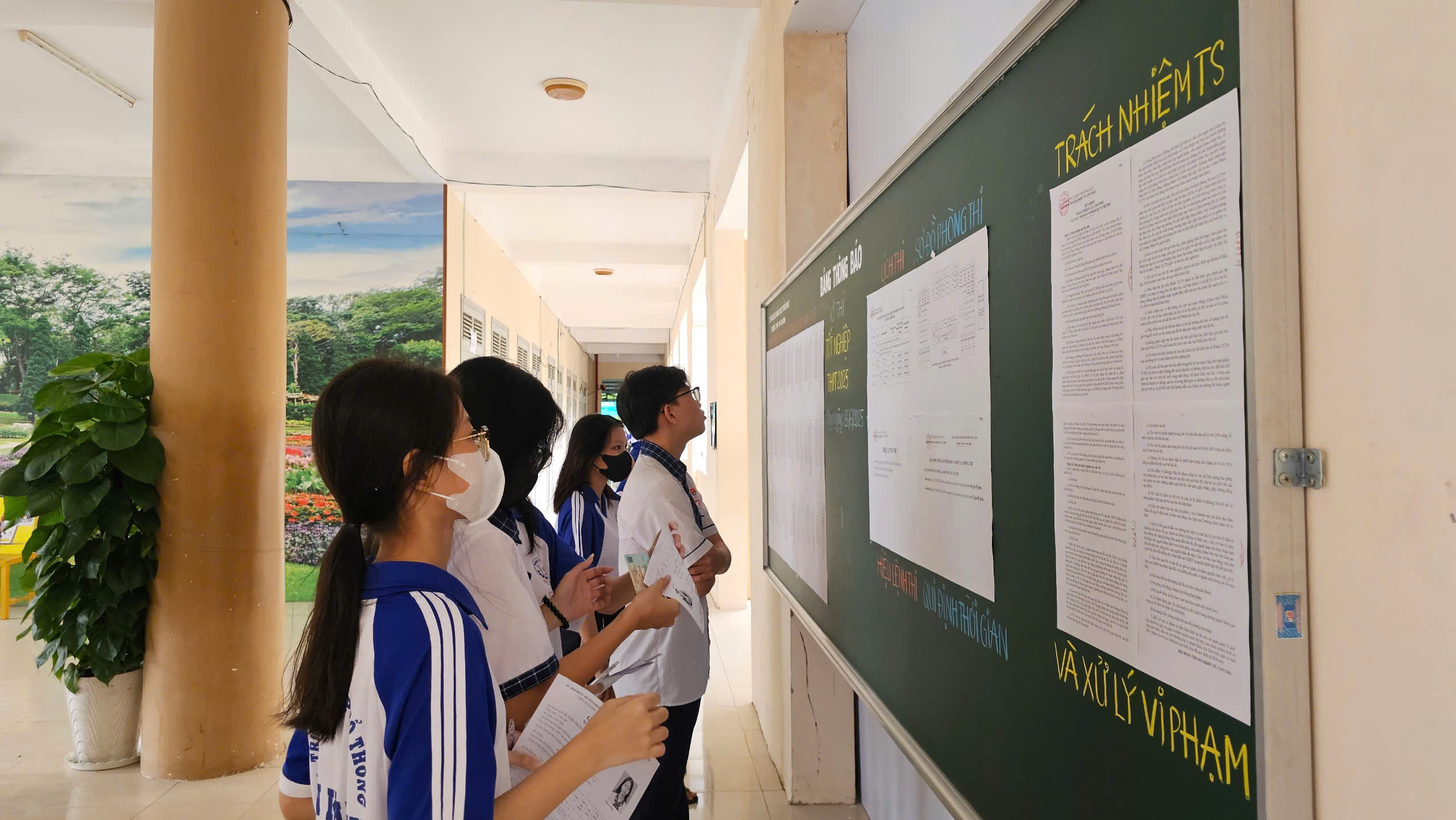 Na co by si měli uchazeči dnes odpoledne dát pozor při vyplňování postupů pro maturitní zkoušky v roce 2025? - Foto 14. thi tốt nghiệp THPT - Ảnh 15.