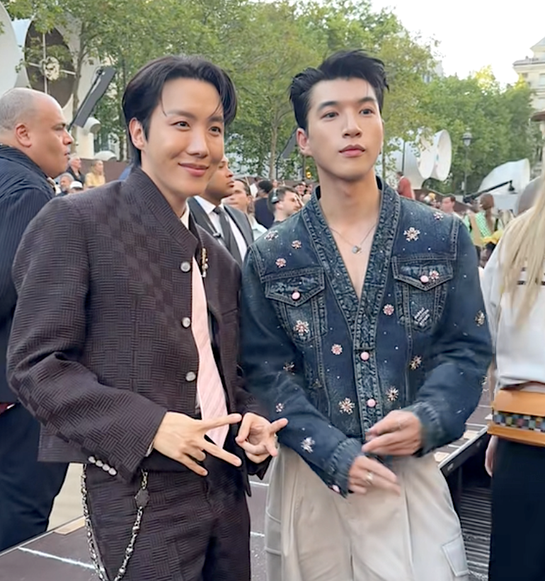 HIEUTHUHAI gây phấn khích khi hội ngộ đại sứ Louis Vuitton: 'Anh Minh Hiếu gặp anh Jay Hiếu' - Ảnh 1. Hieuthuhai gây phấn khích khi hội ngộ đại sứ Louis Vuitton: 'Anh Minh Hiếu gặp anh Jay Hiếu' - Ảnh 1.