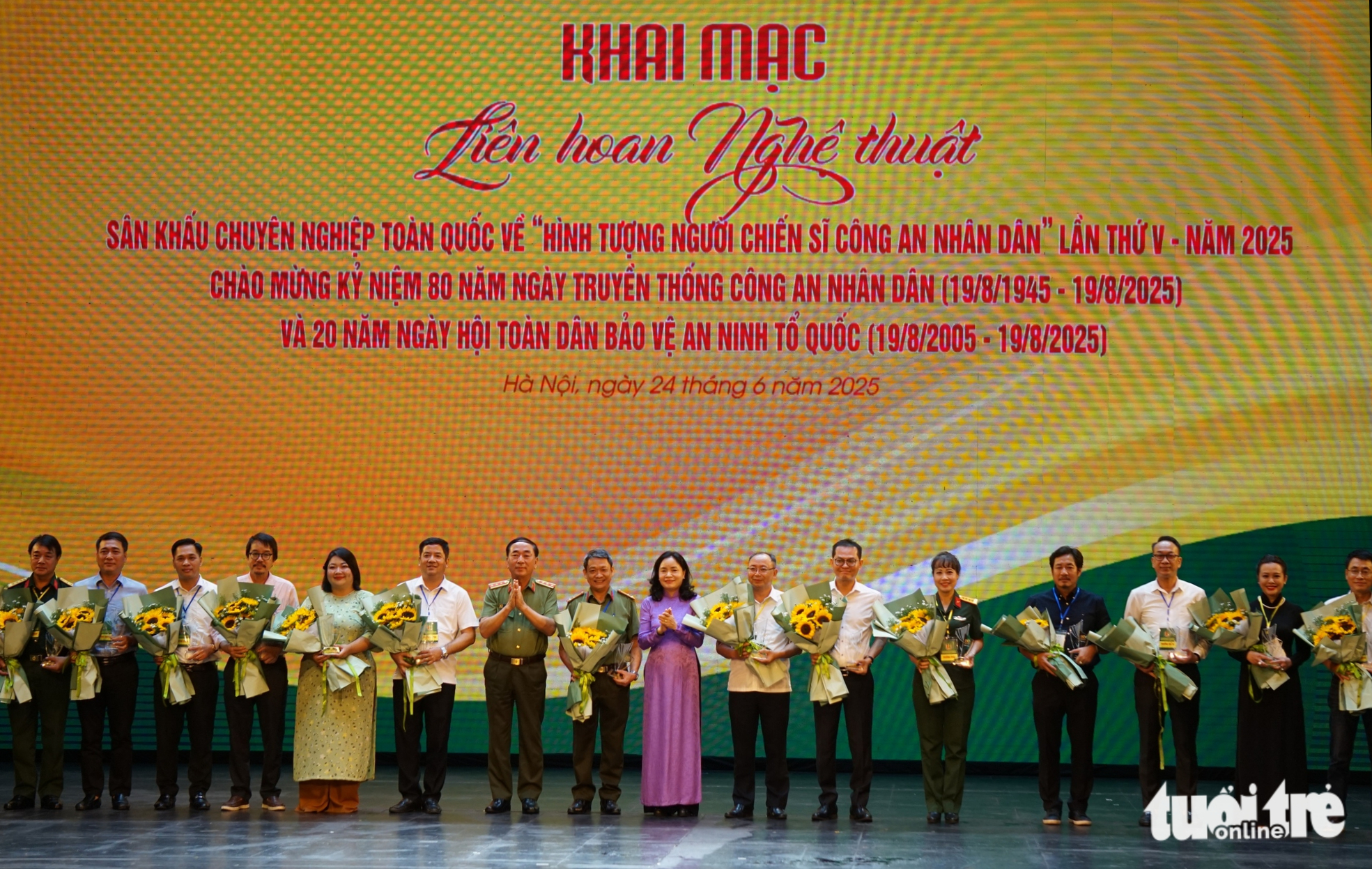 Xúc động vở kịch về phong trào của trí thức, văn nghệ sĩ Sài Gòn những năm chống Mỹ - Ảnh 1.