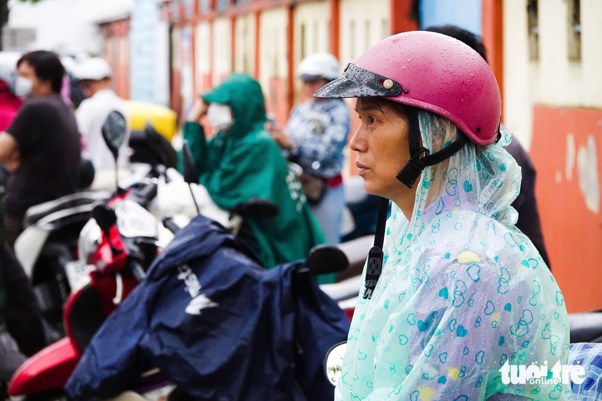 ឪពុកម្តាយ - រូបថត 1 ។ thi tốt nghiệp - Ảnh 2.