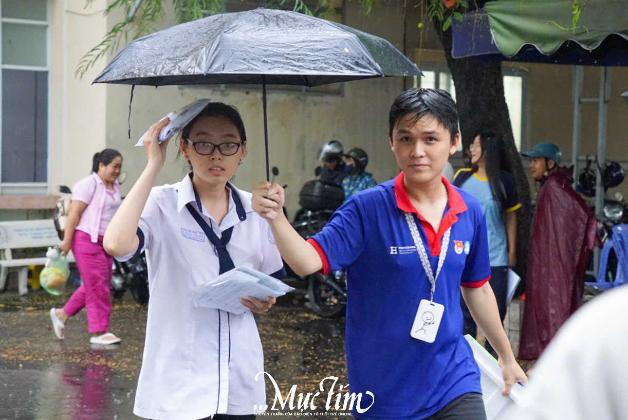 Đề môn toán thi tốt nghiệp THPT 2025 - Ảnh 15.