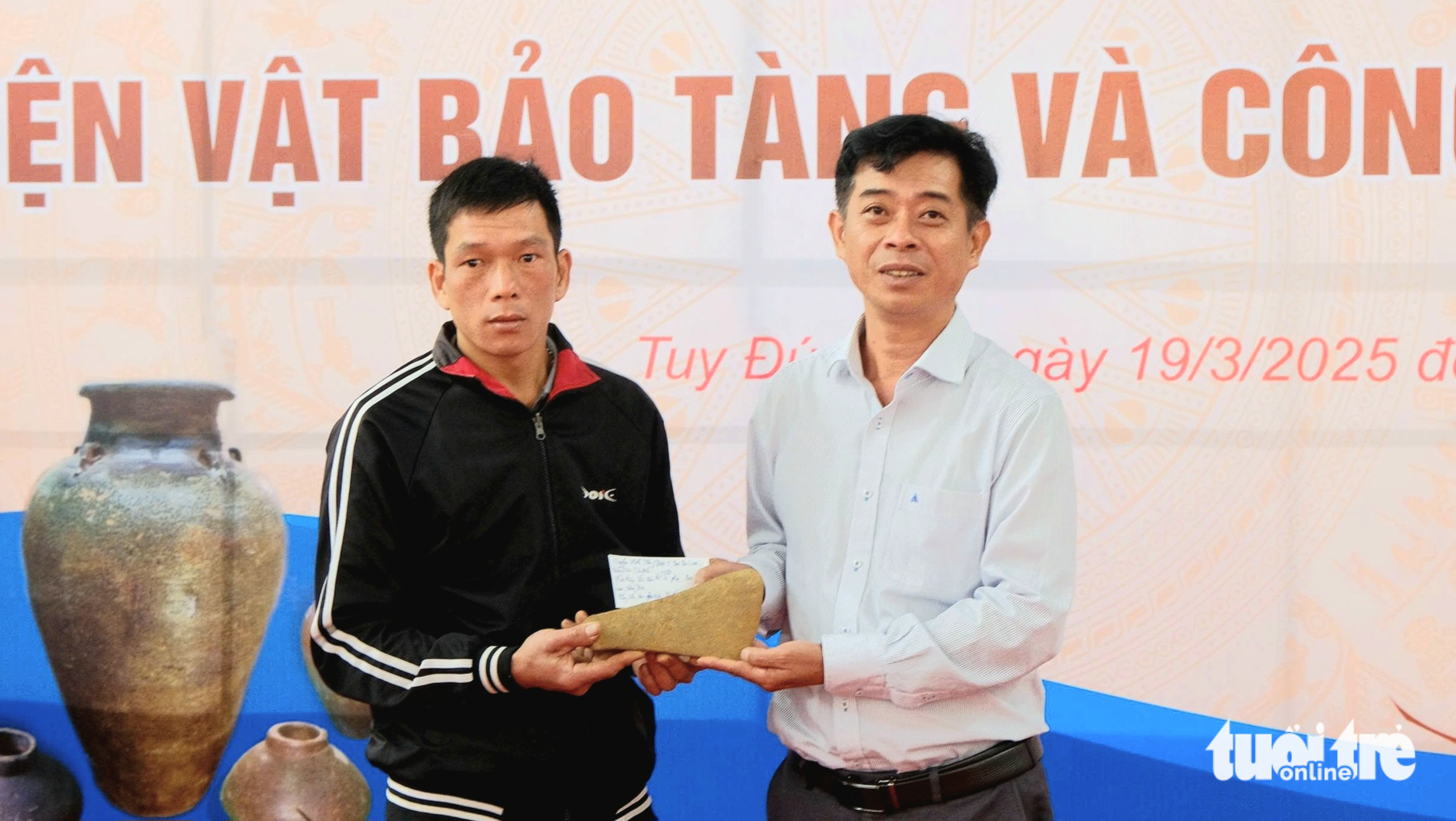 Sau kêu gọi của chủ tịch tỉnh, Bảo tàng Đắk Nông được trao tặng gần 300 hiện vật quý - Ảnh 3.