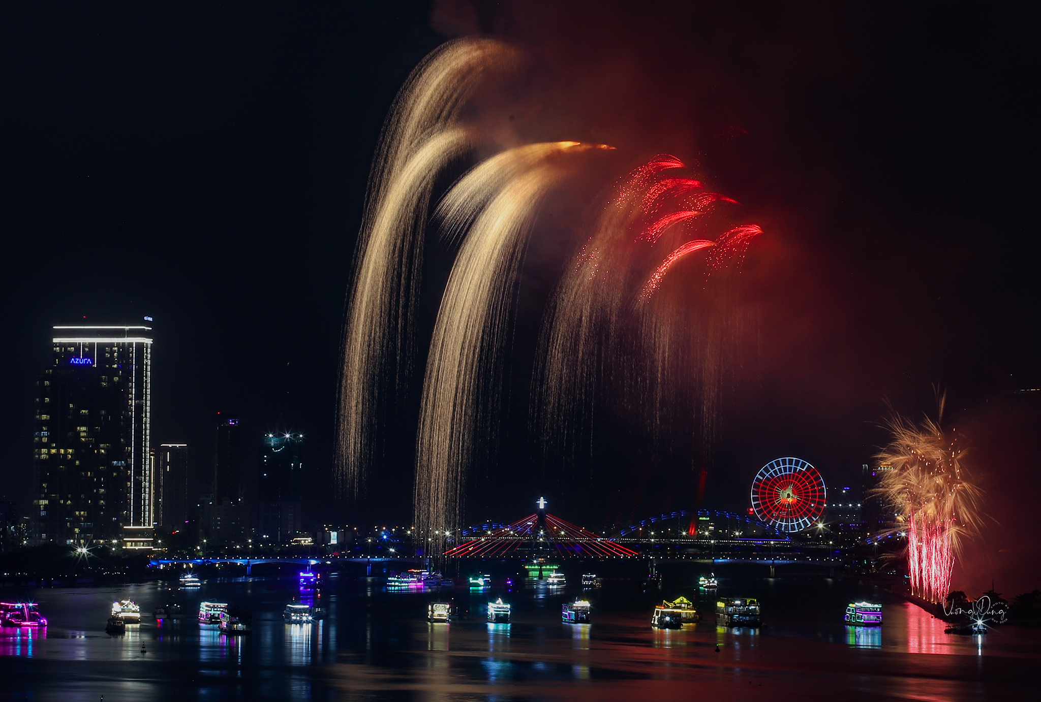 Pháo hoa - Ảnh 2.