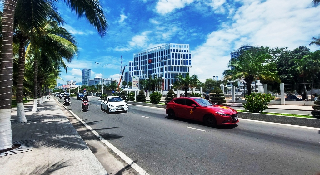 Thành lập 40 đảng bộ, chỉ định bí thư, chủ tịch UBND các xã, phường mới ở Khánh Hòa - Ảnh 1.